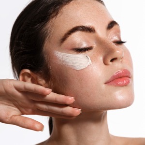 Online sellers of facial cosmetics
