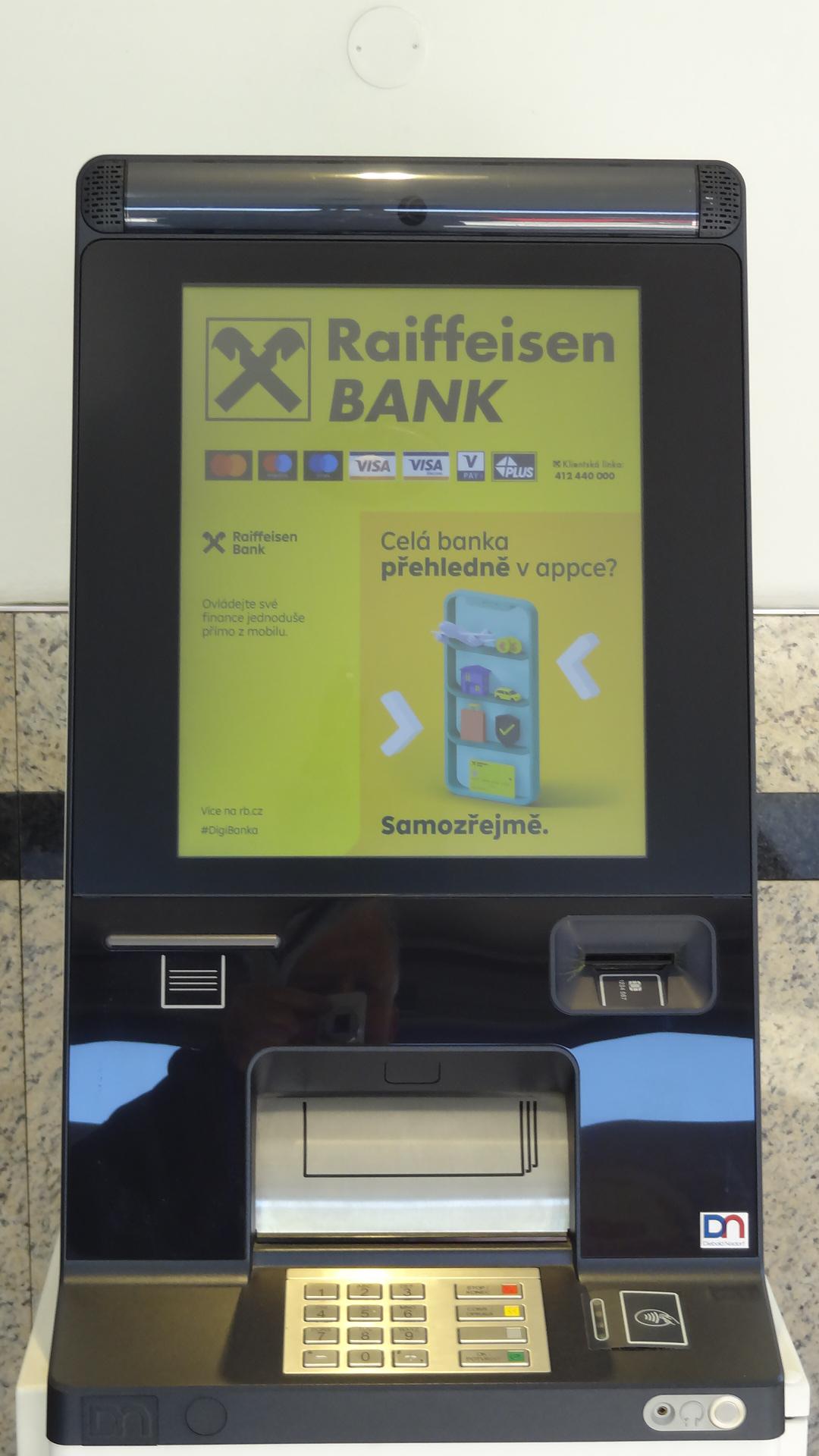 Raiffeisenbank - bankomat foto 3