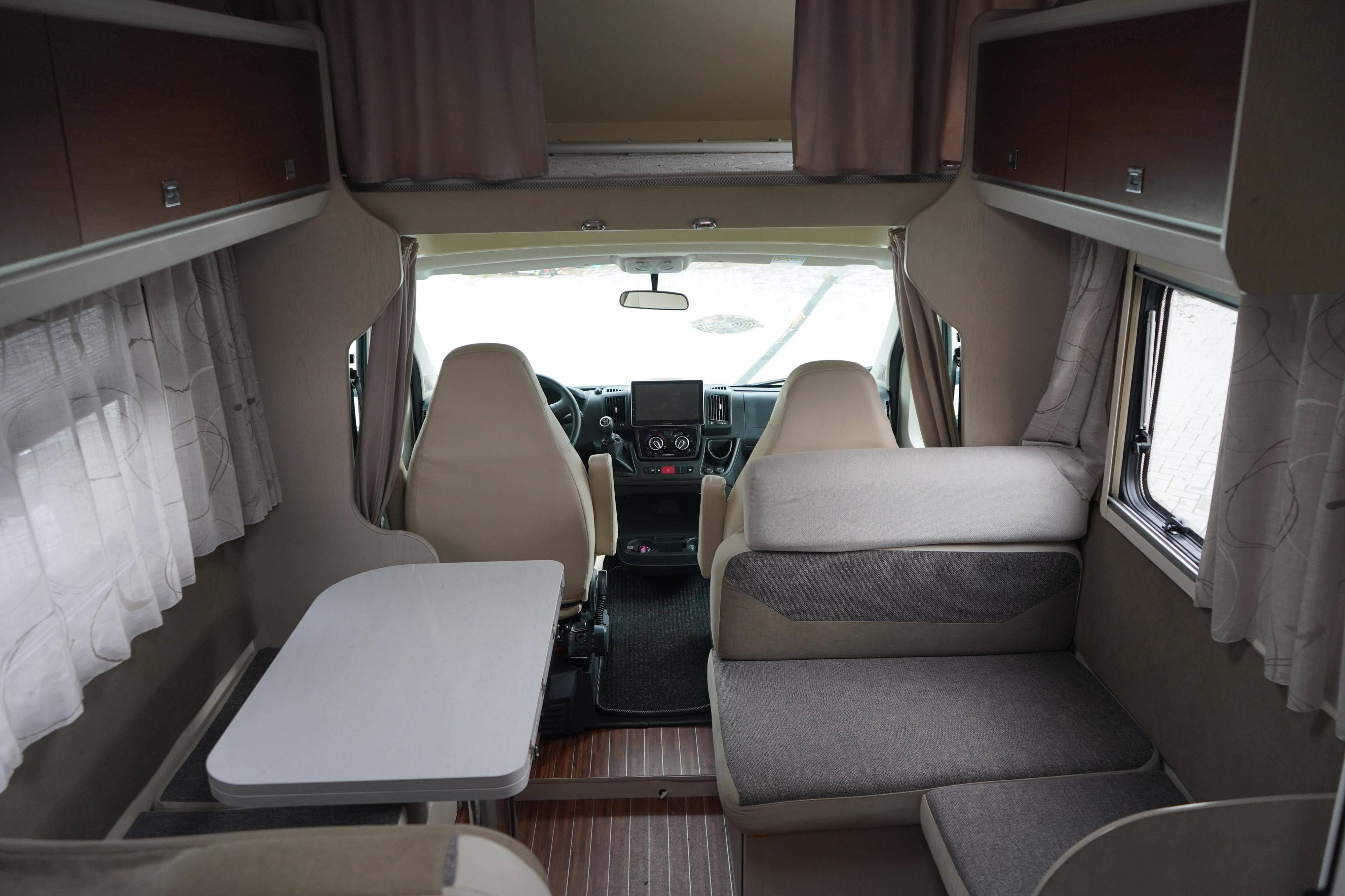 Půjčovna obytných vozů - Hana Lexová foto 6