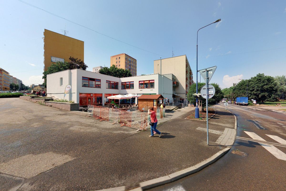 Stánek se zmrzlinou u OD foto 4