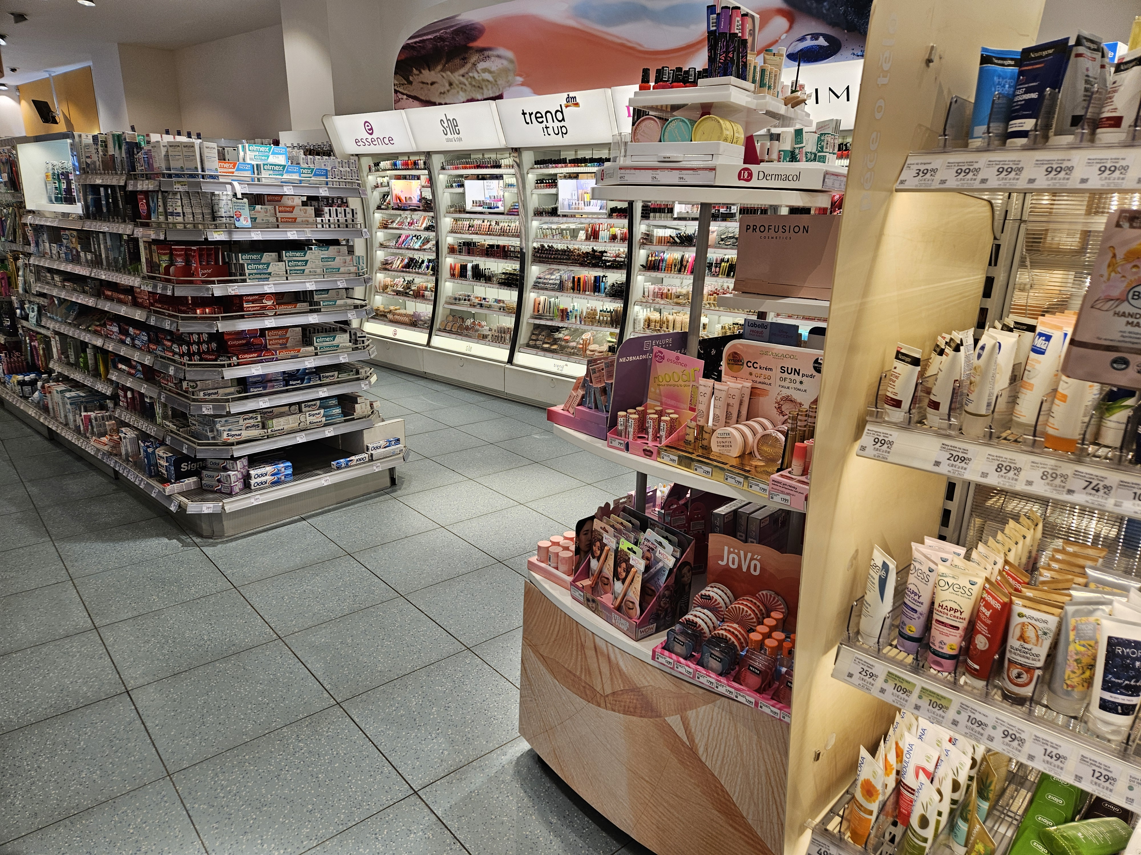 dm drogerie markt s.r.o. foto 6
