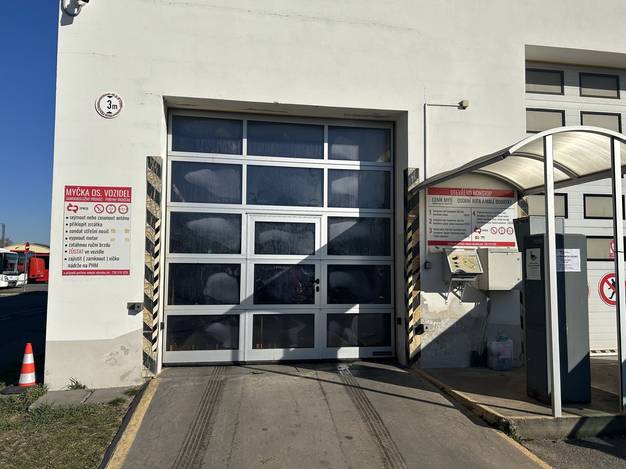 Mytí osobních vozidel - Dopravní podnik města České Budějovice foto 1