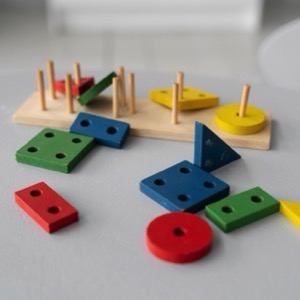 Online sellers of Montessori toys and aids