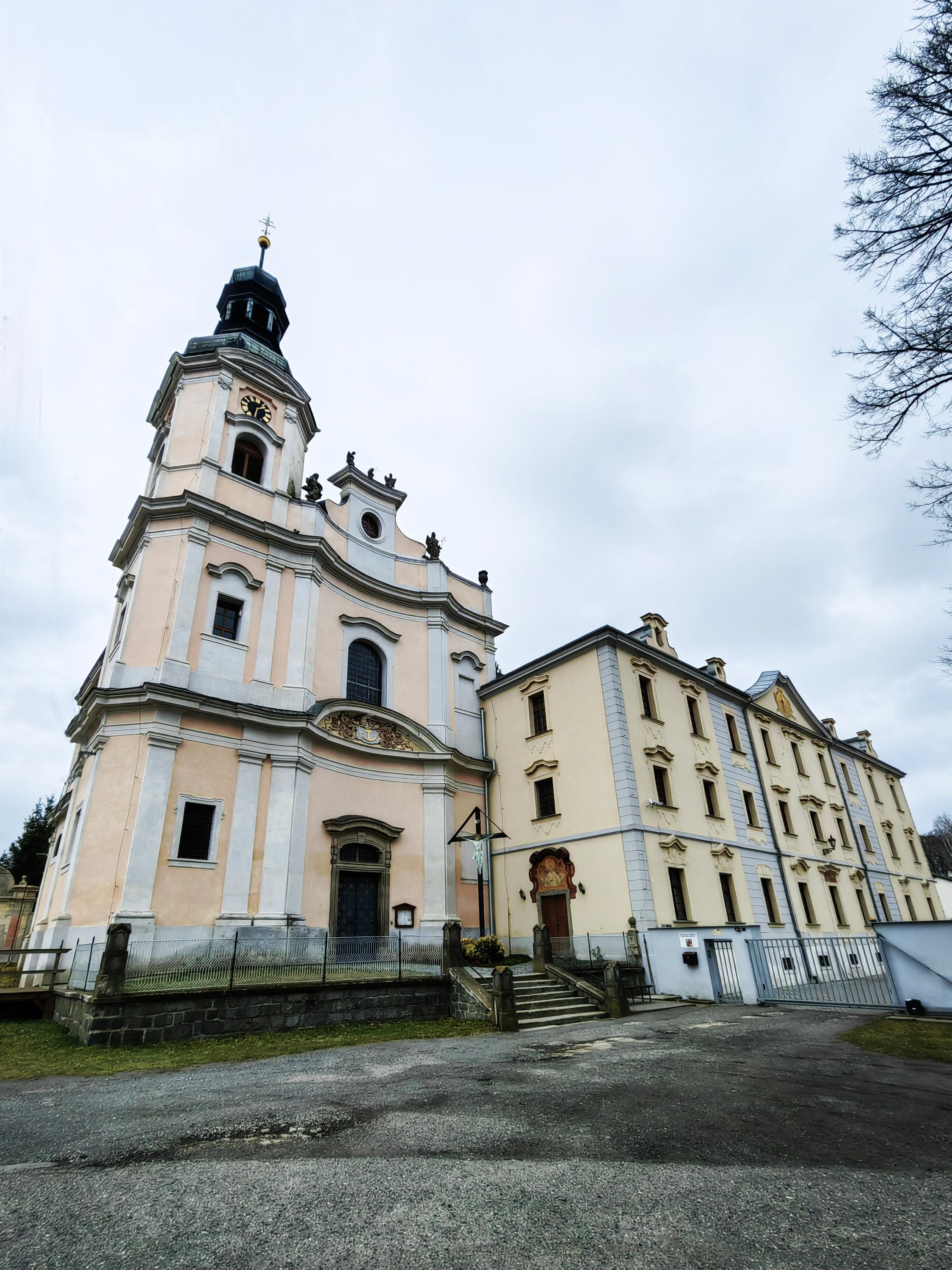 Výchovný ústav, střední škola a školní jídelna, Obořiště 1 foto 3