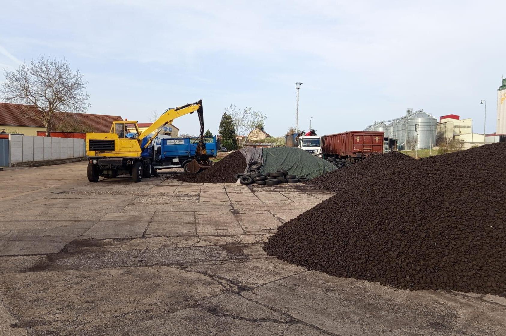 Uhelná paliva Jaroslav Podsedník a Petr Václavik