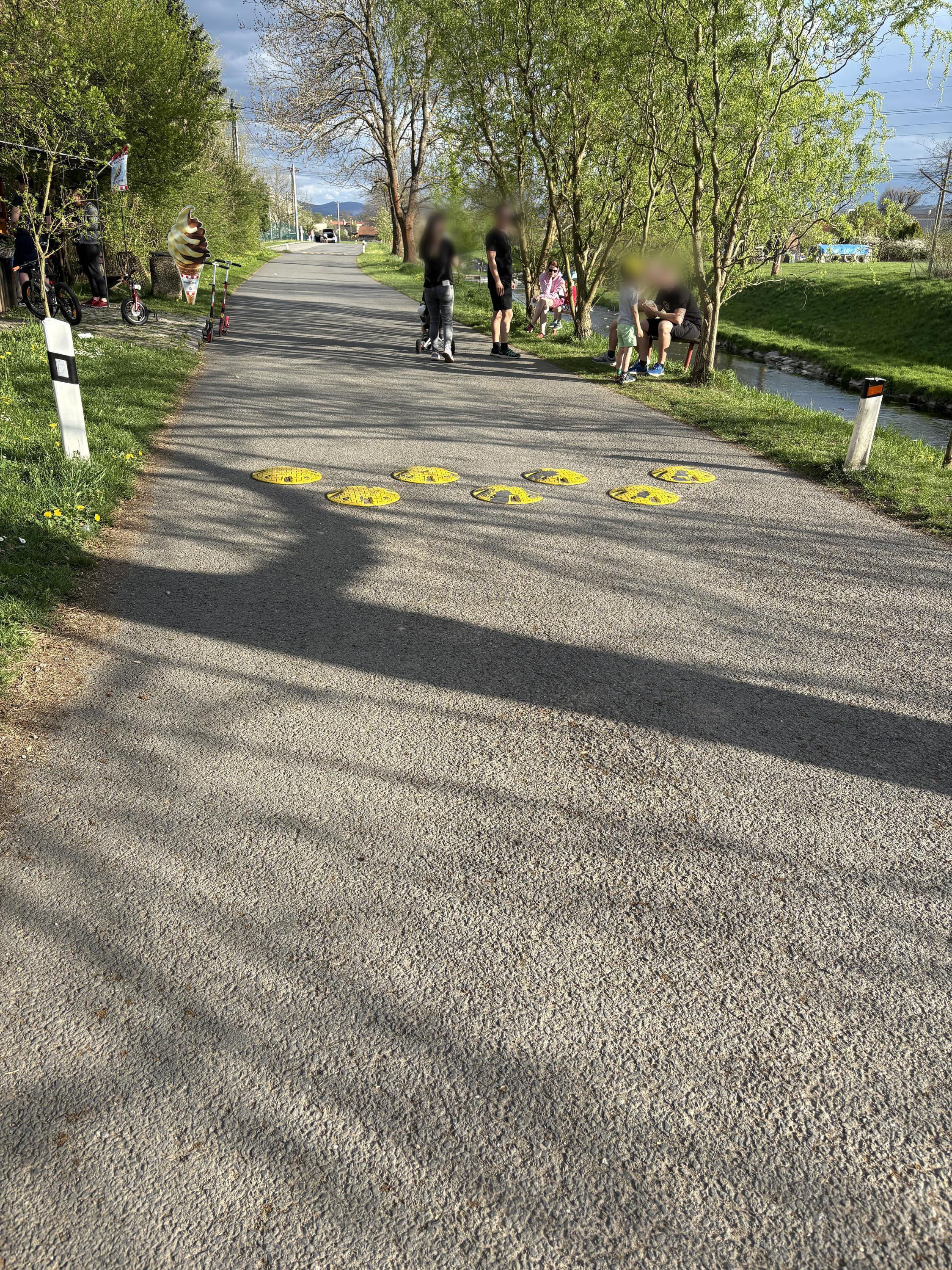 Zmrzlina u Hřiště foto 5