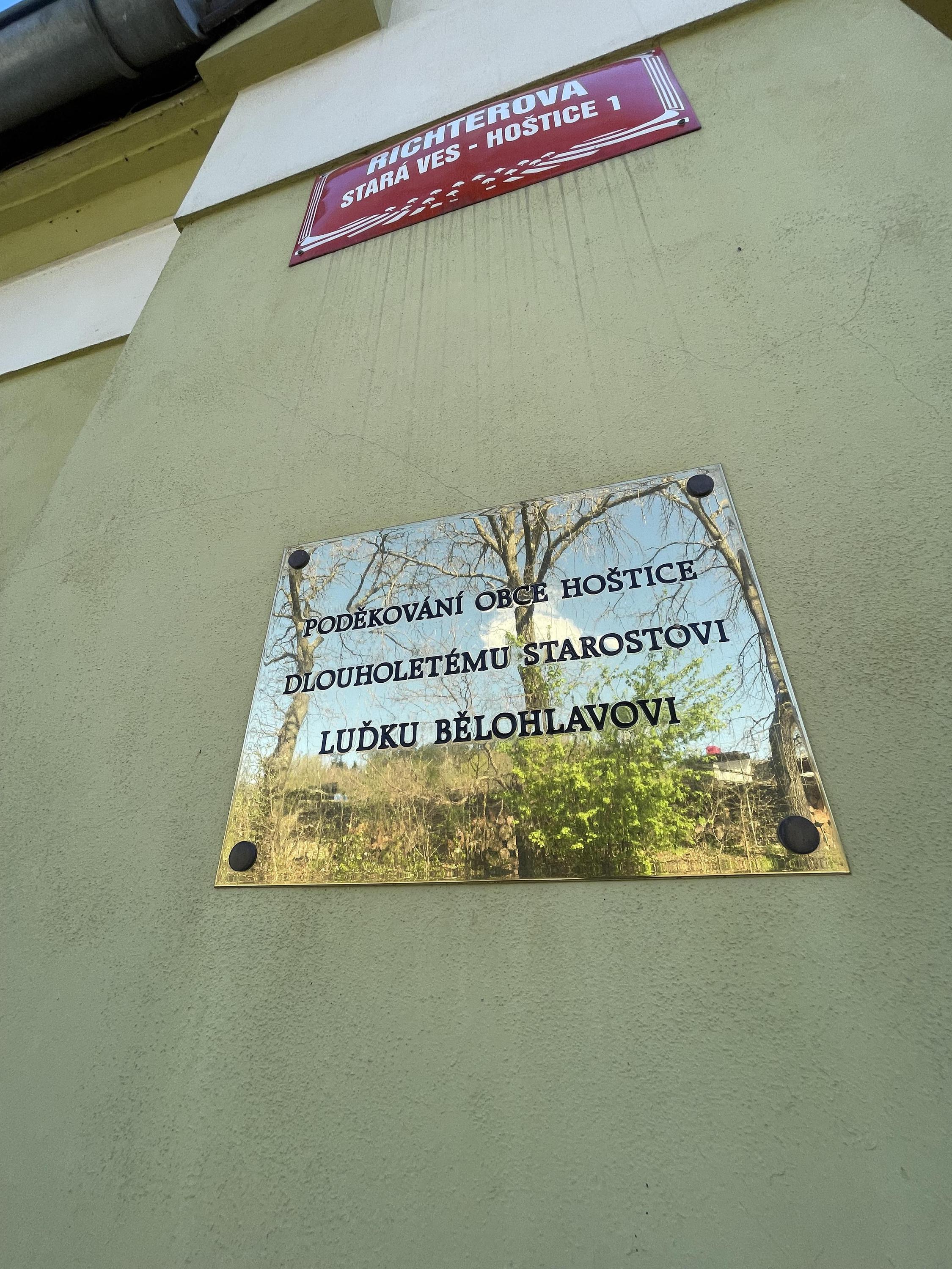 Hoštice - obecní úřad foto 3