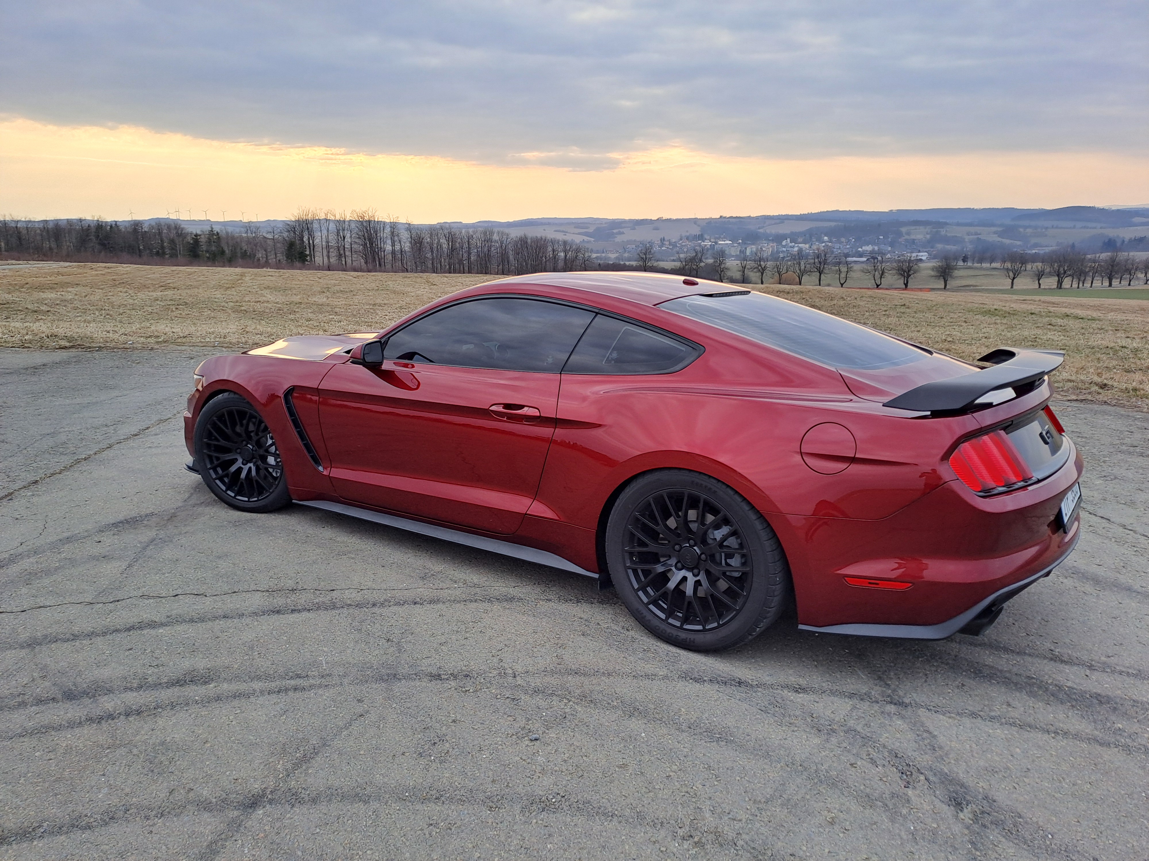Pronájem vozu Ford Mustang GT
