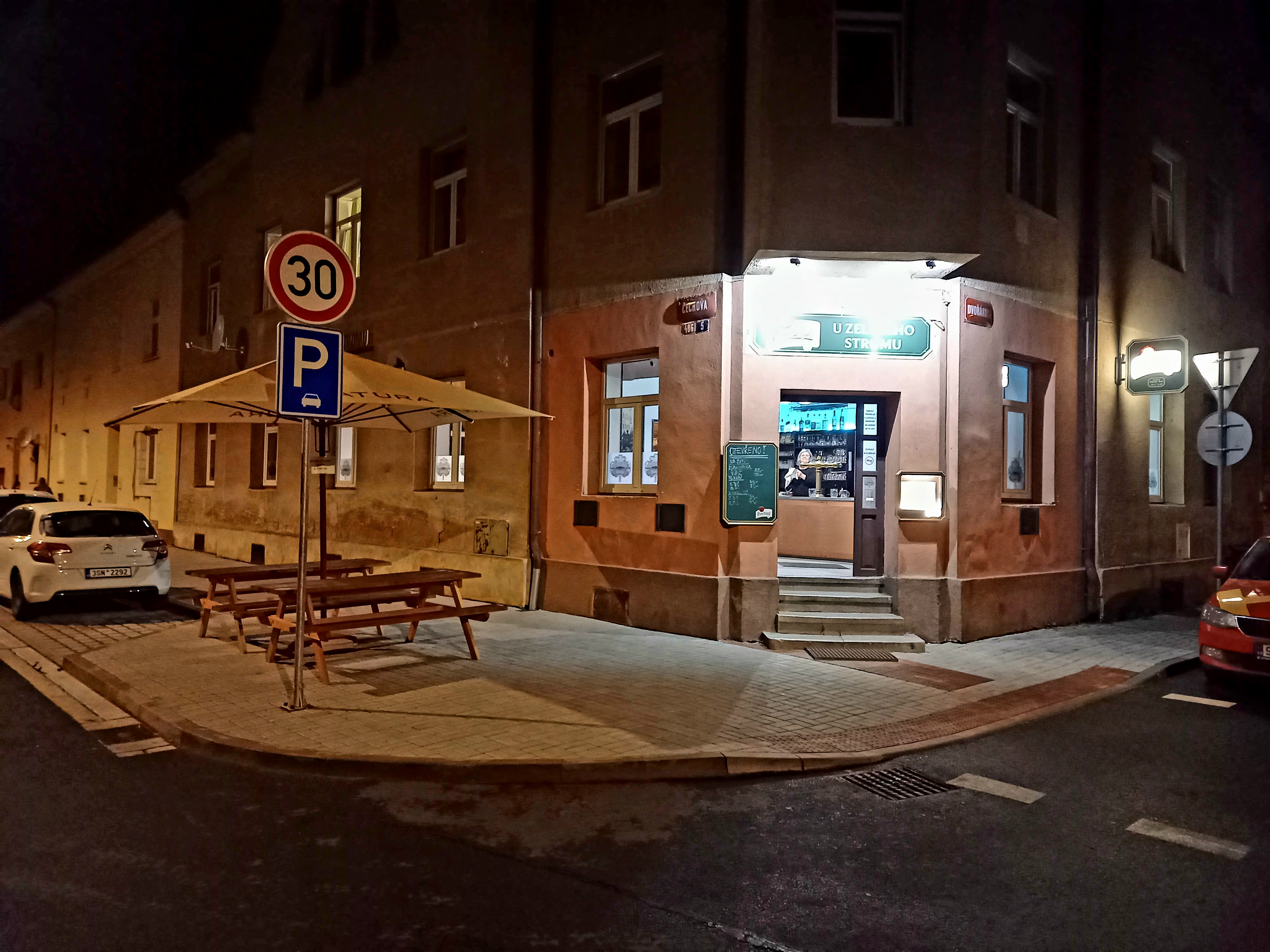 Restaurace U Zeleného Stromu foto 2