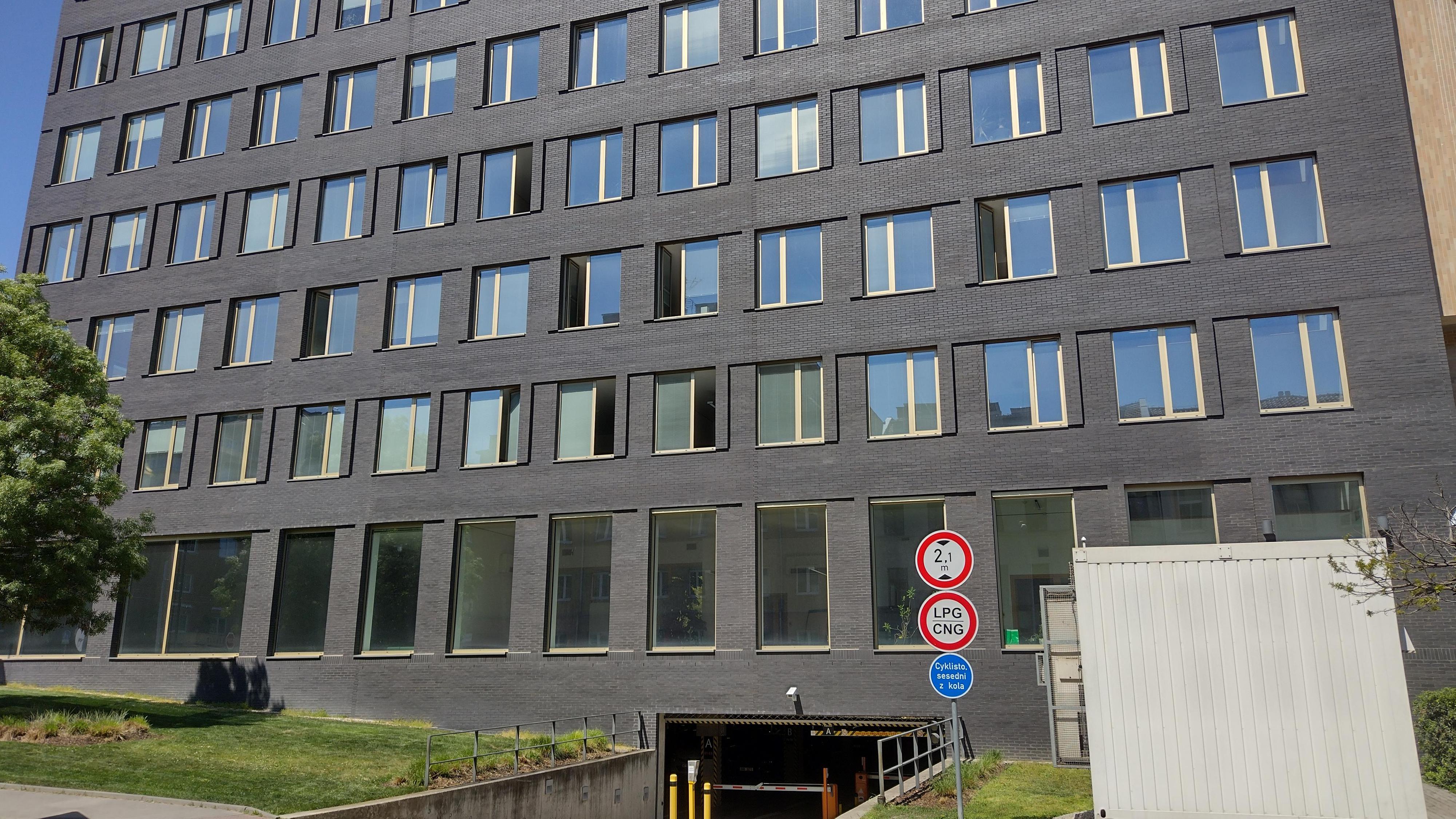 Fakulta informatiky Masarykovy univerzity foto 5