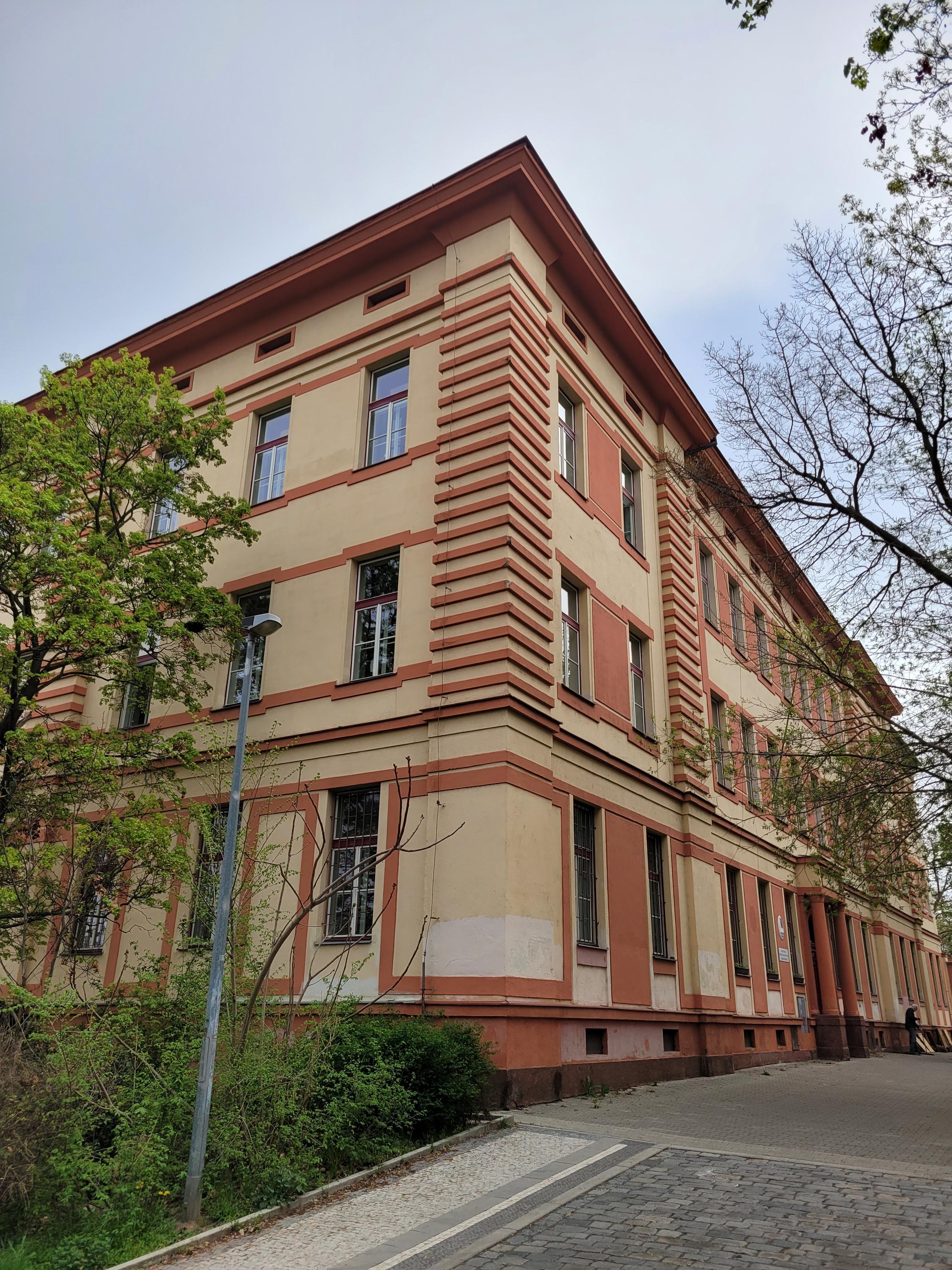 Základní škola, Praha 4, Boleslavova 1 foto 2