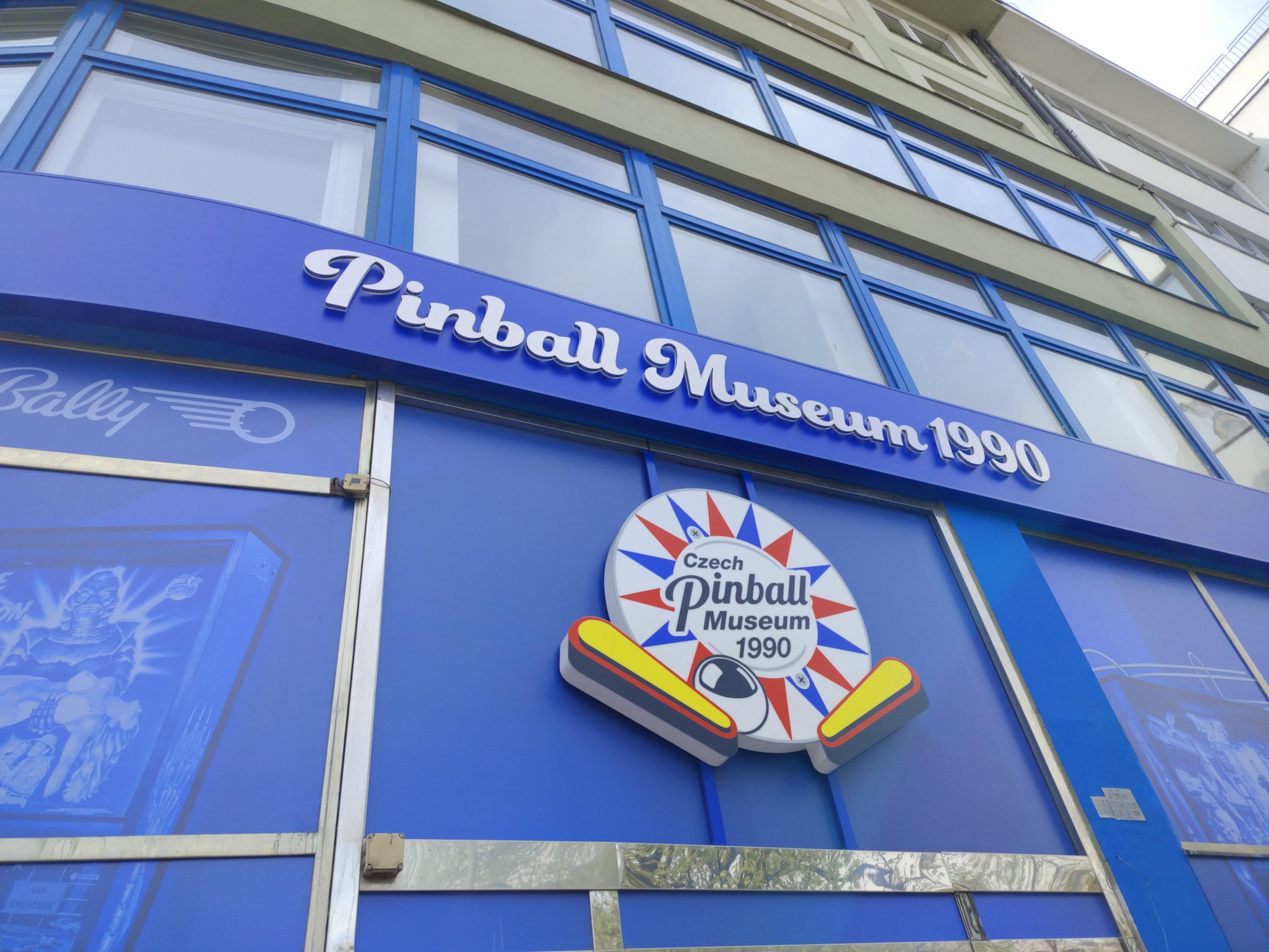 Czech PINBALL museum 1990 foto 2