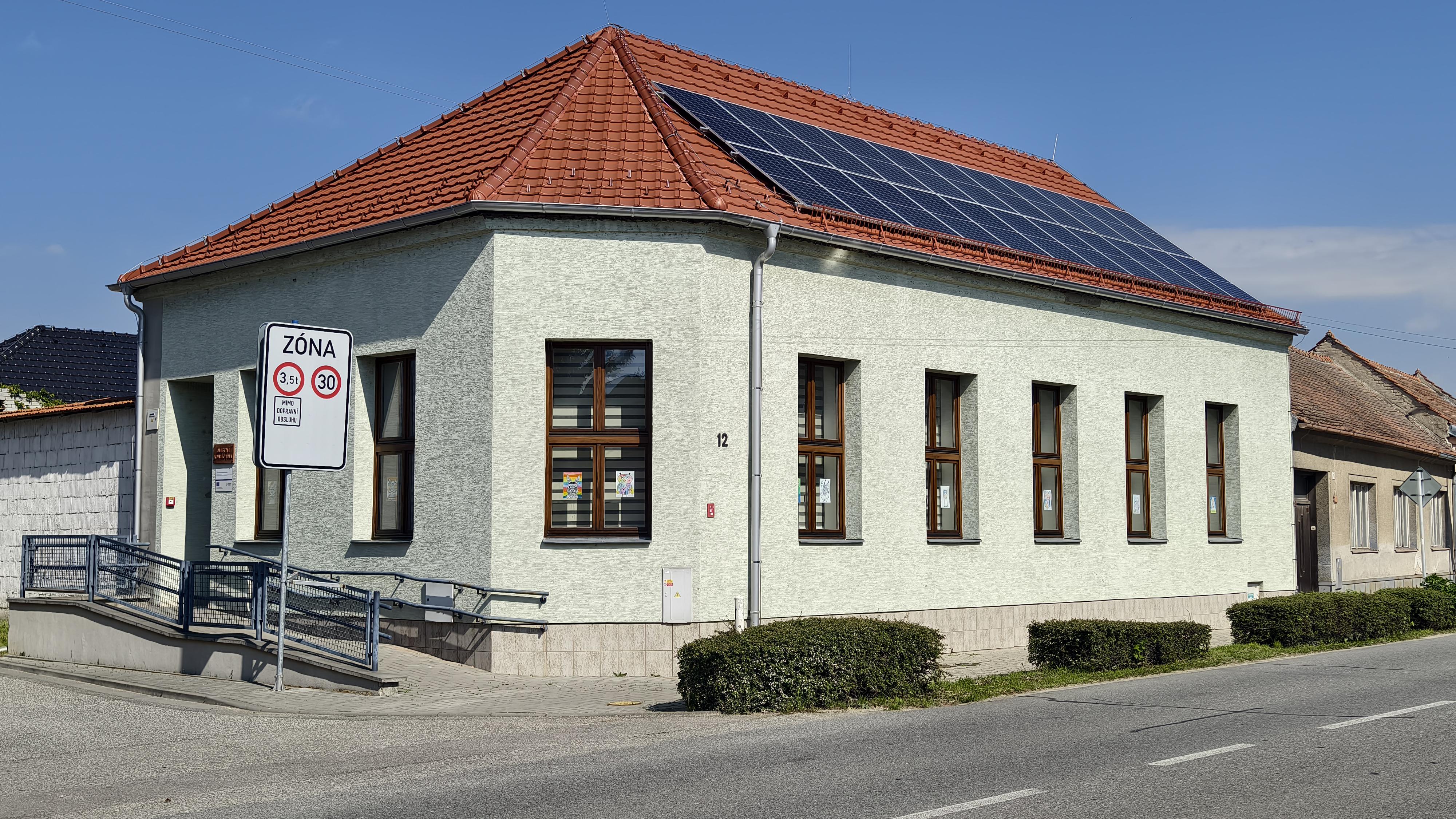 Místní knihovna Kostice