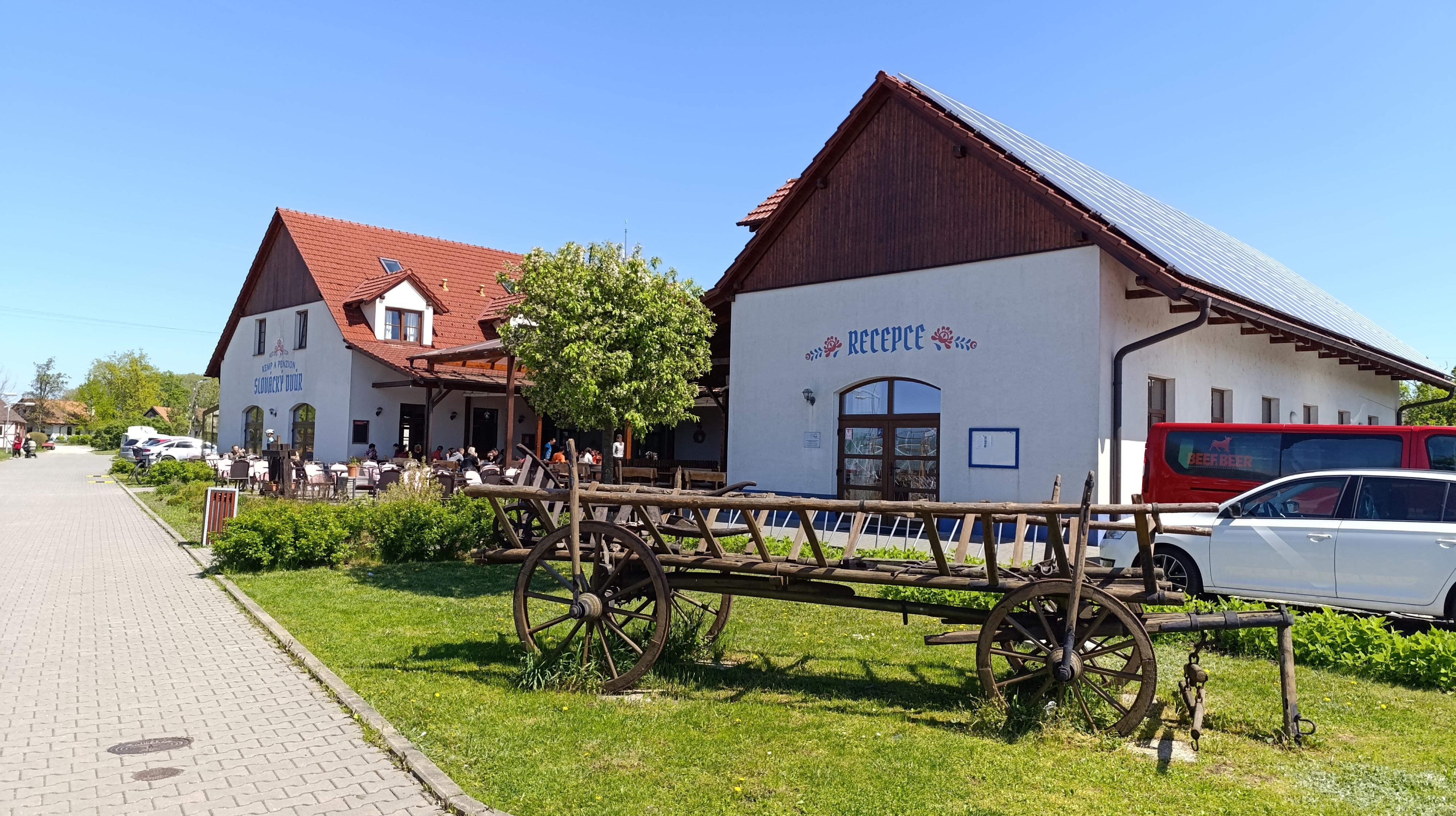 Restaurace Slovácký dvůr foto 5