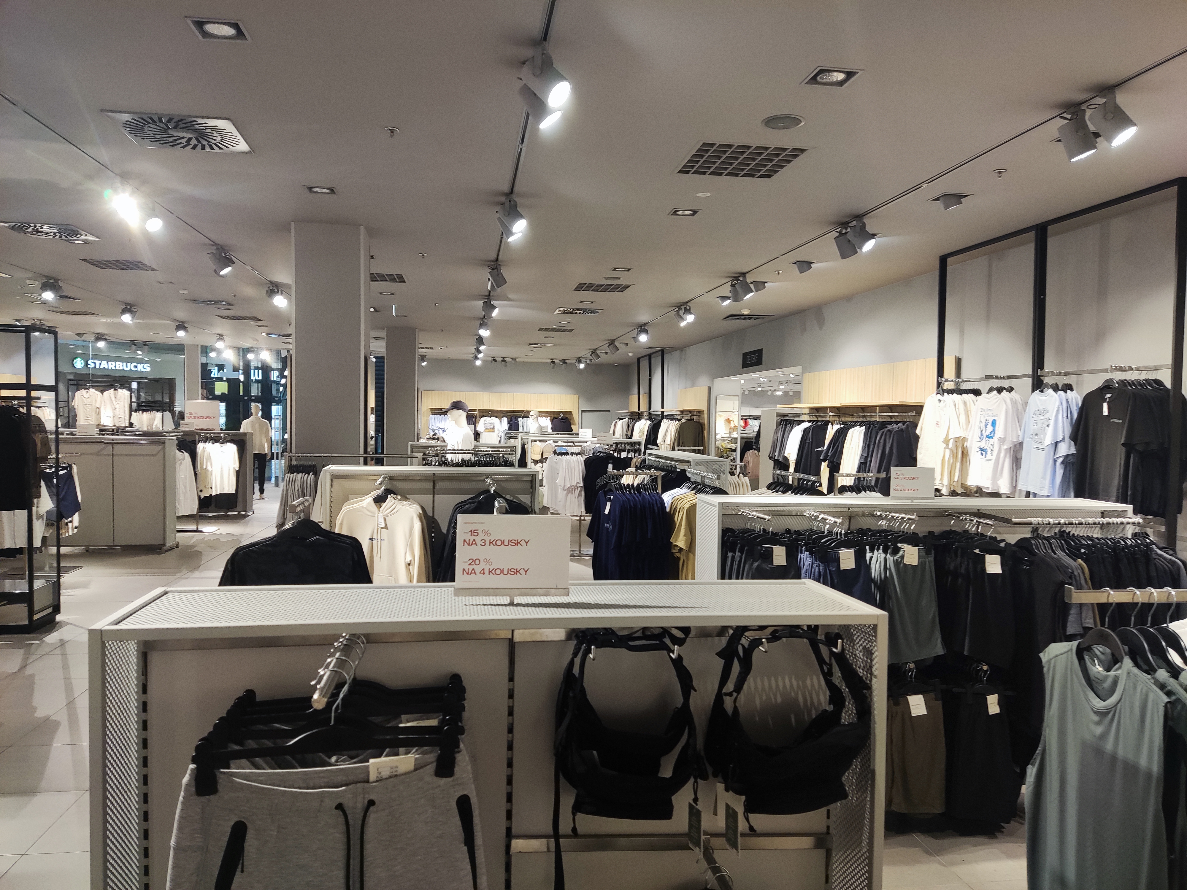 H & M foto 4