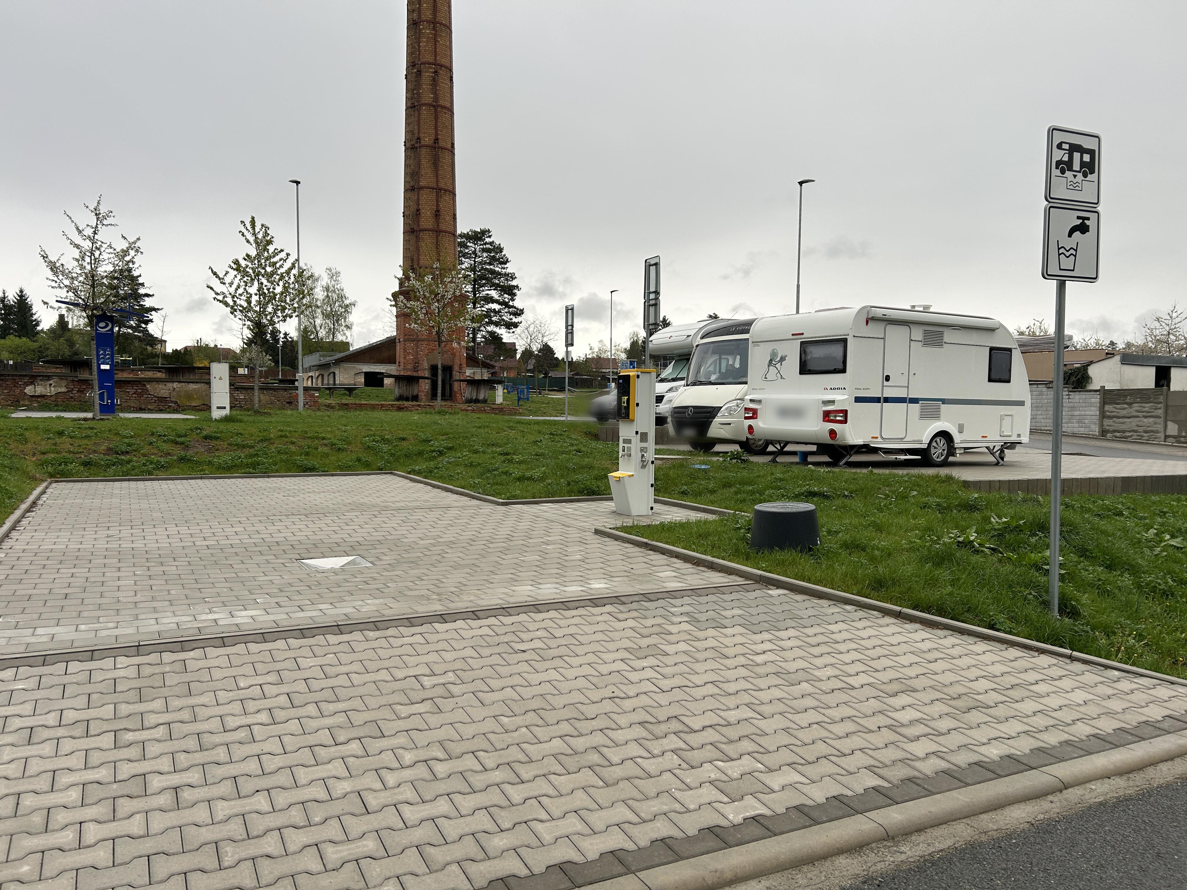 Stellplatz Ultramarinka Břasy foto 4