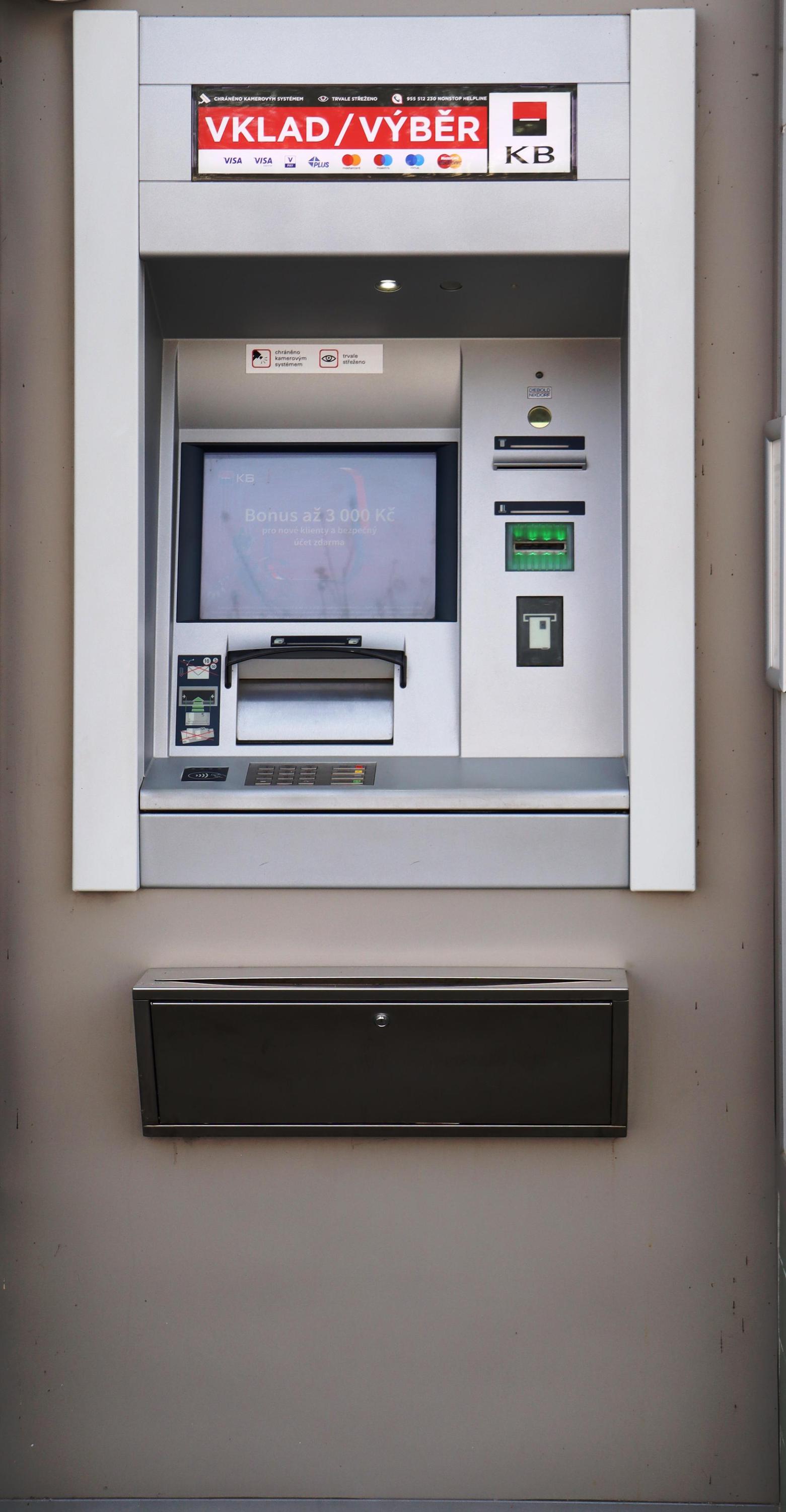 Bankomat Komerční banky foto 3