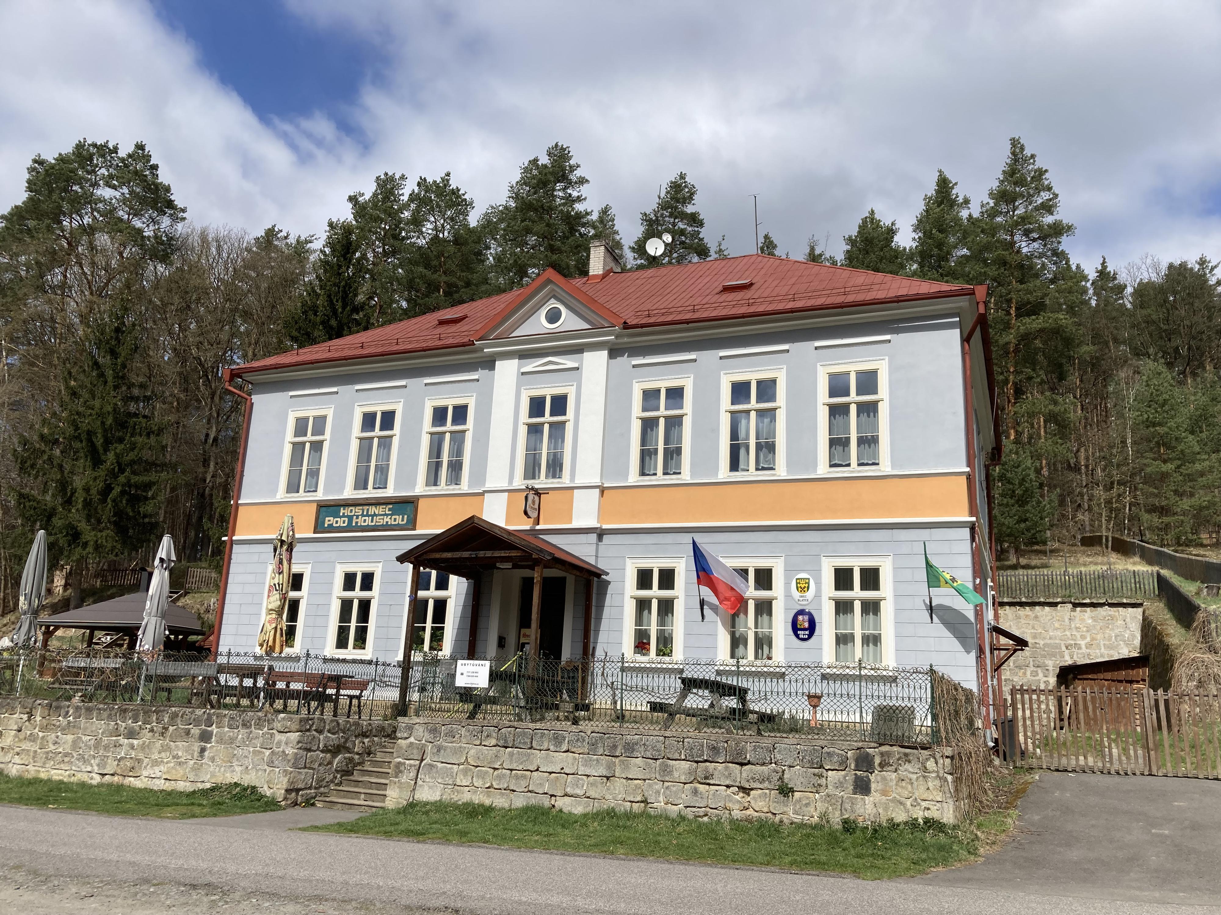 Blatce - obecní úřad foto 4