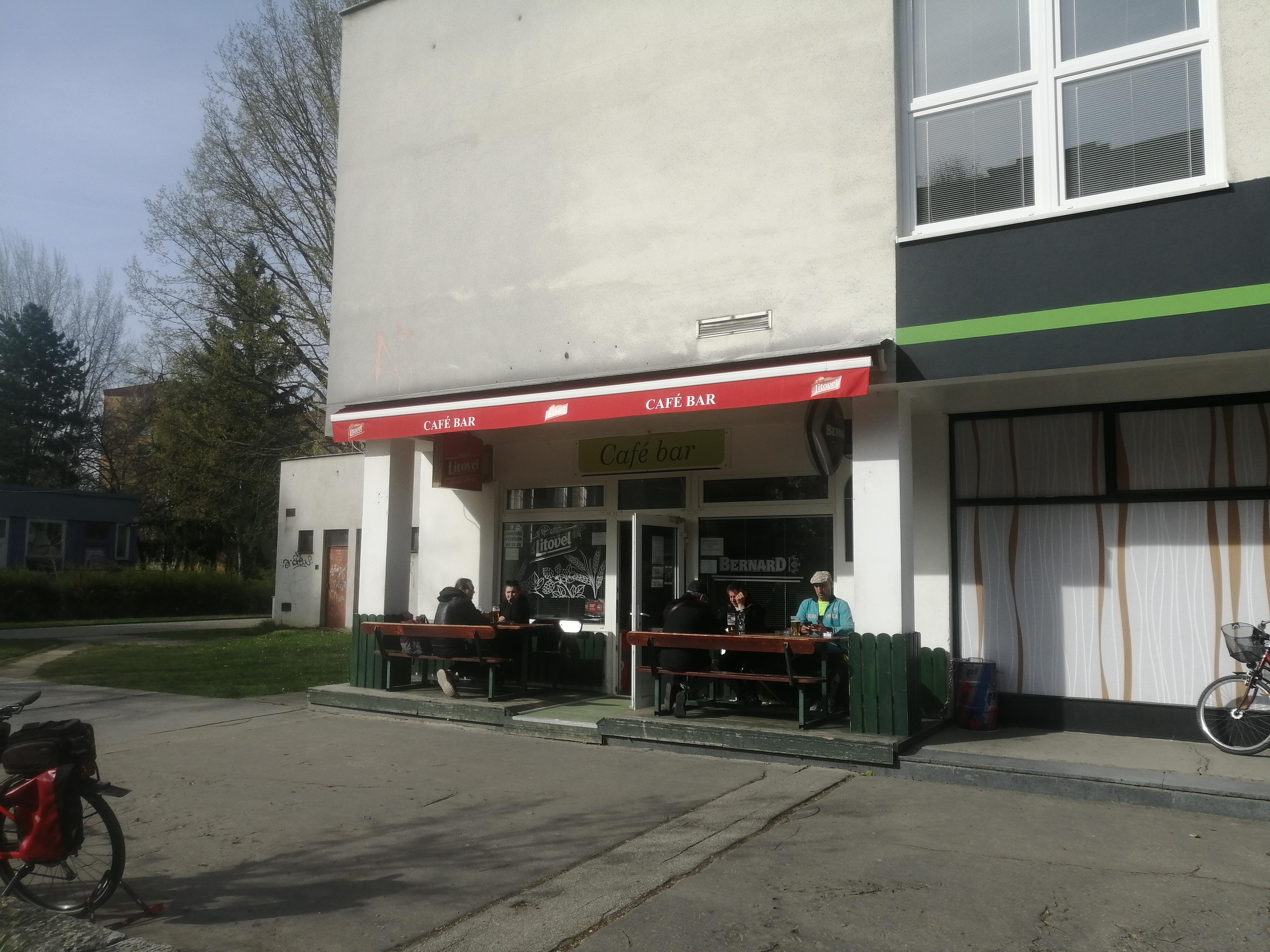 Cafe Bar Štěpnická foto 2