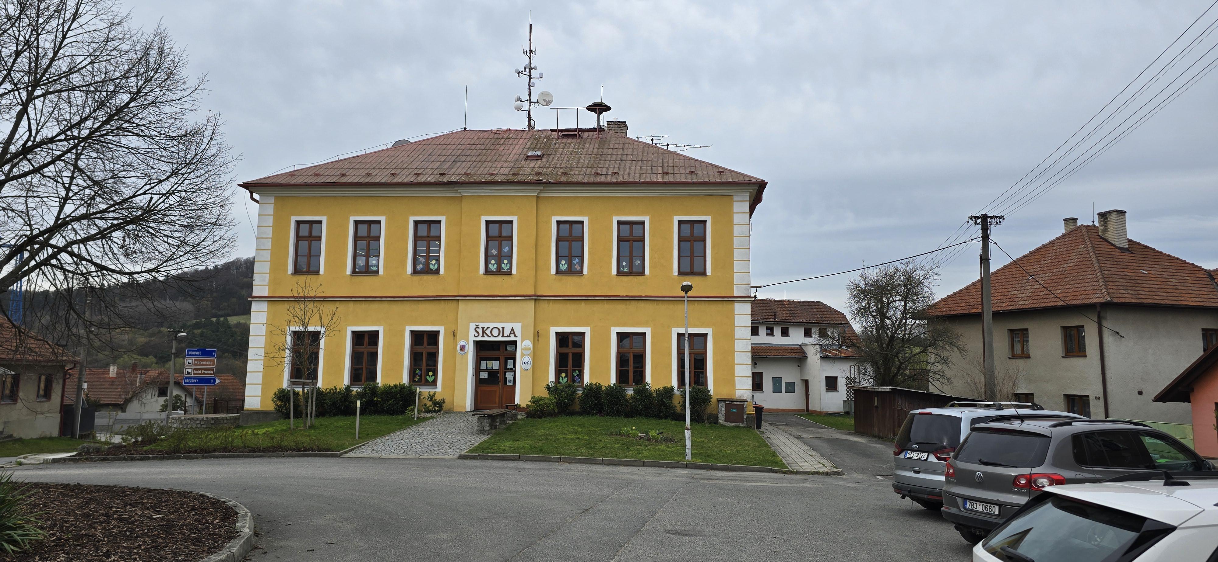 ZŠ Provodov foto 5