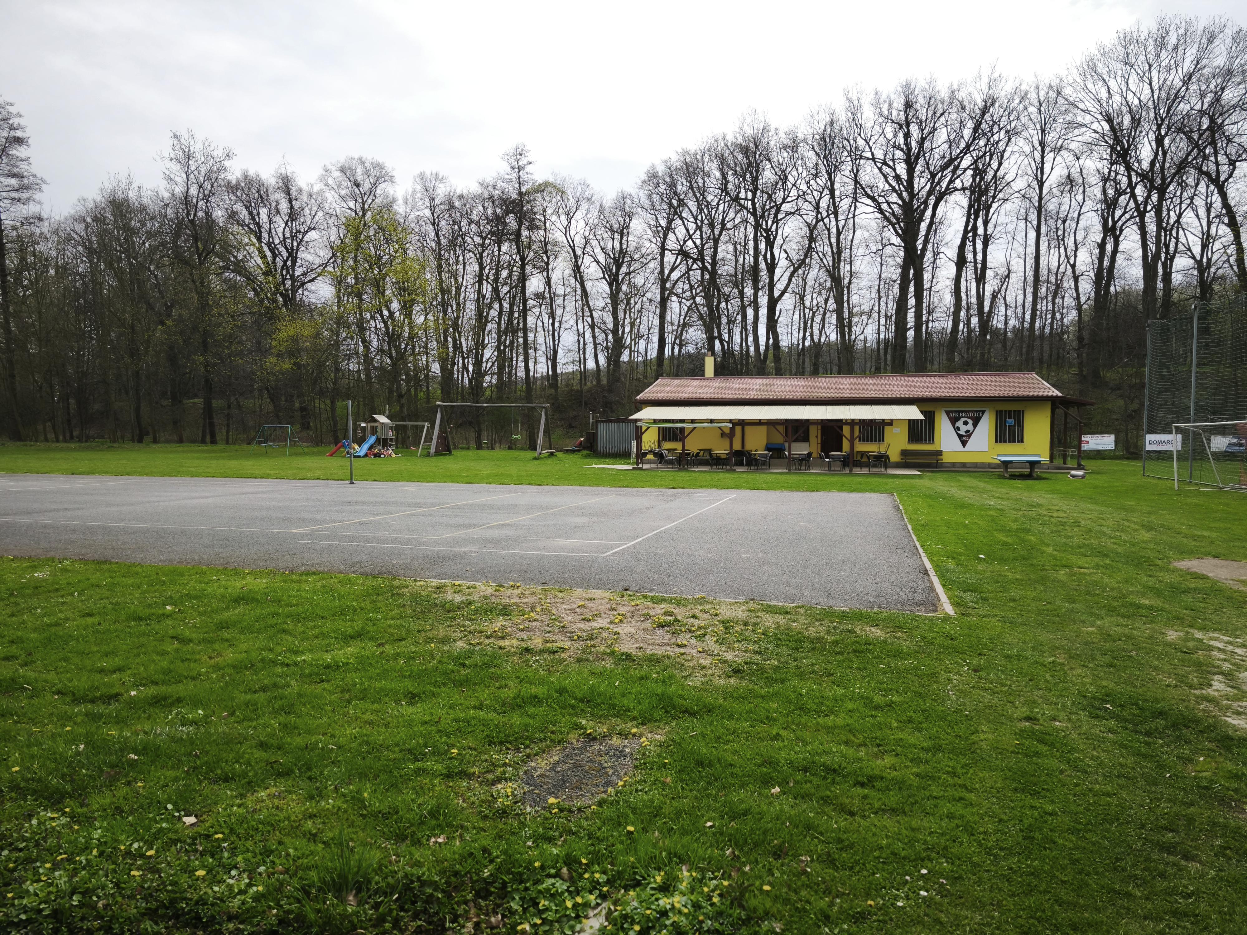 Fotbalové hřiště AFK Bratčice foto 2