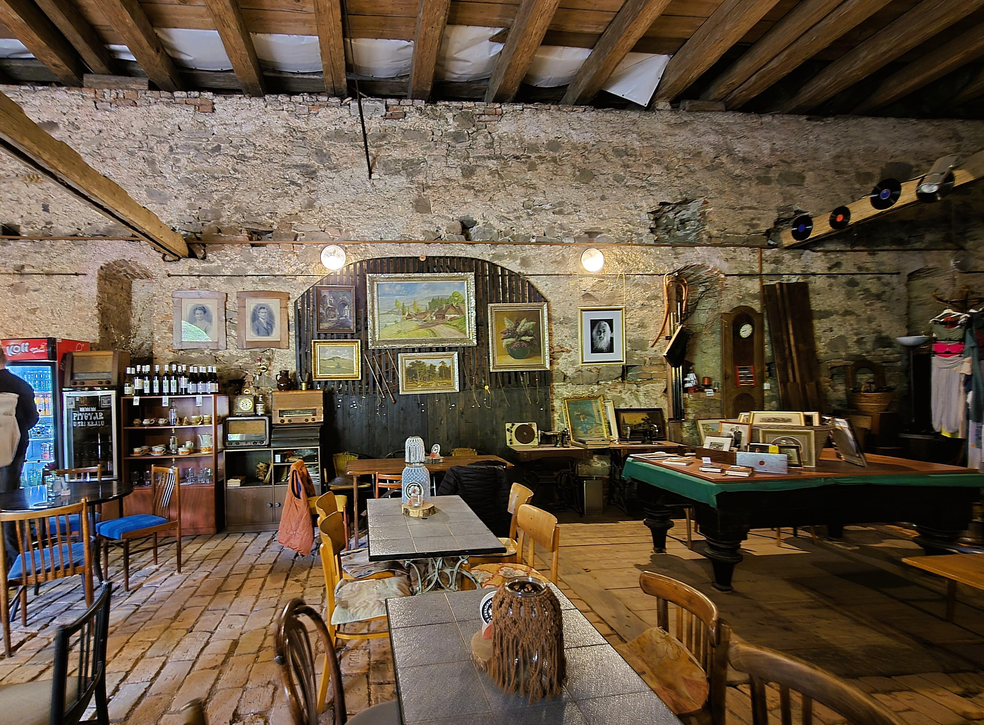 Dřevěný bar foto 5