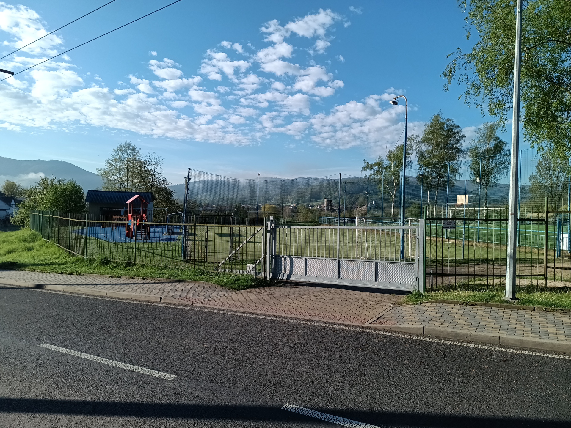 Fotbalové hřiště Mojžíř foto 2