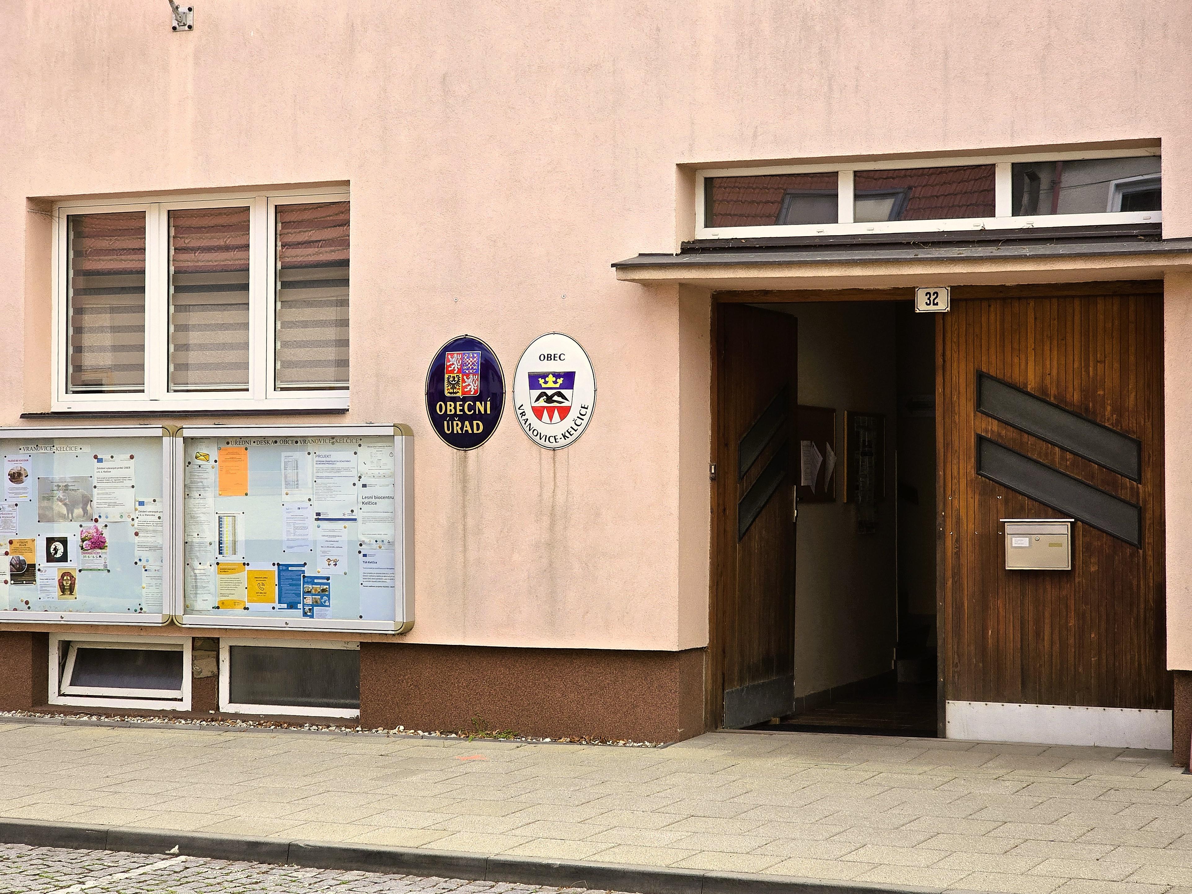 Vranovice-Kelčice - obecní úřad foto 3