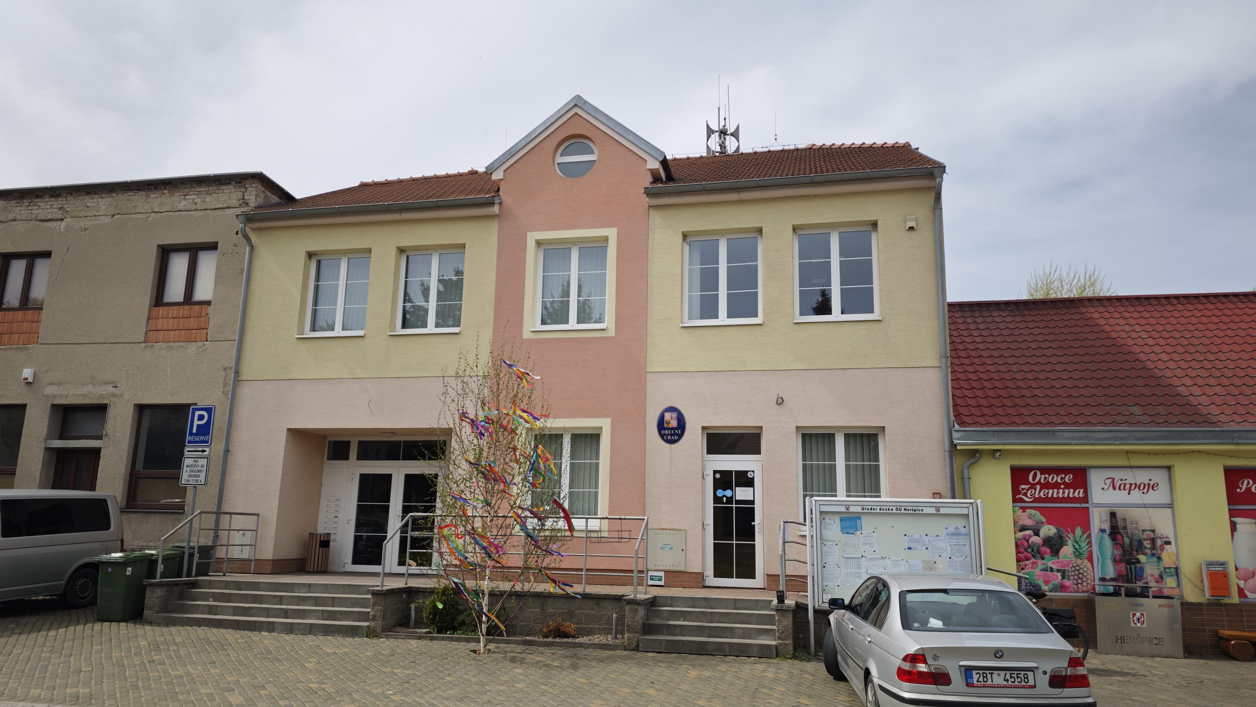 Heršpice - obecní úřad foto 4