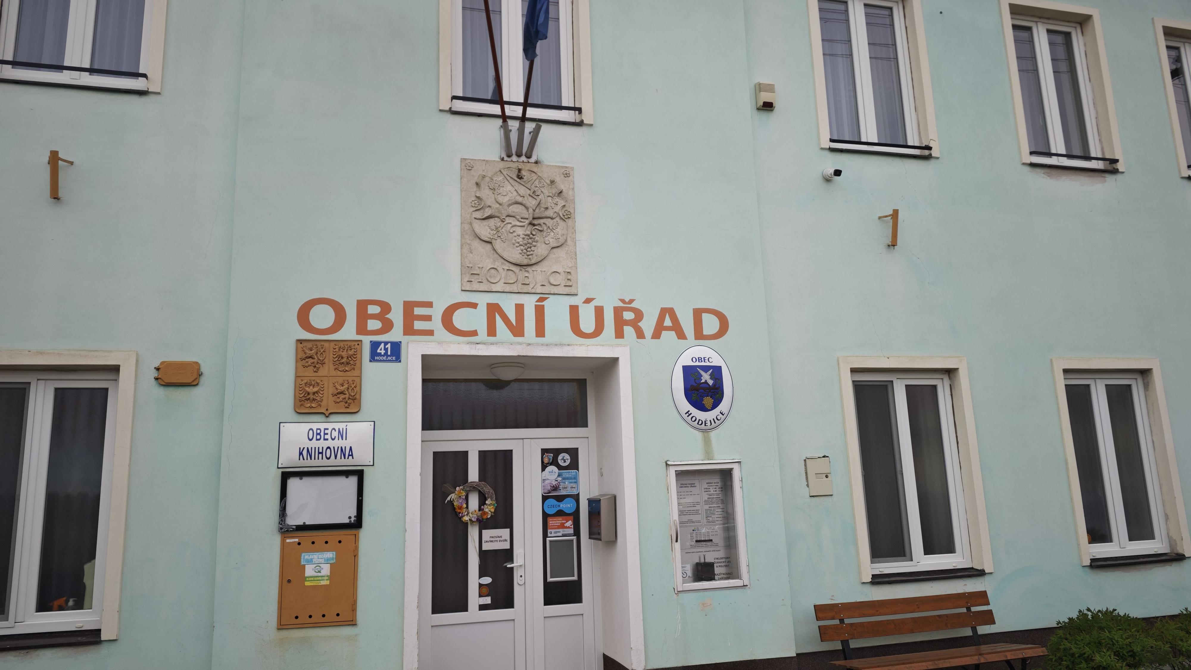 Hodějice - obecní úřad foto 3