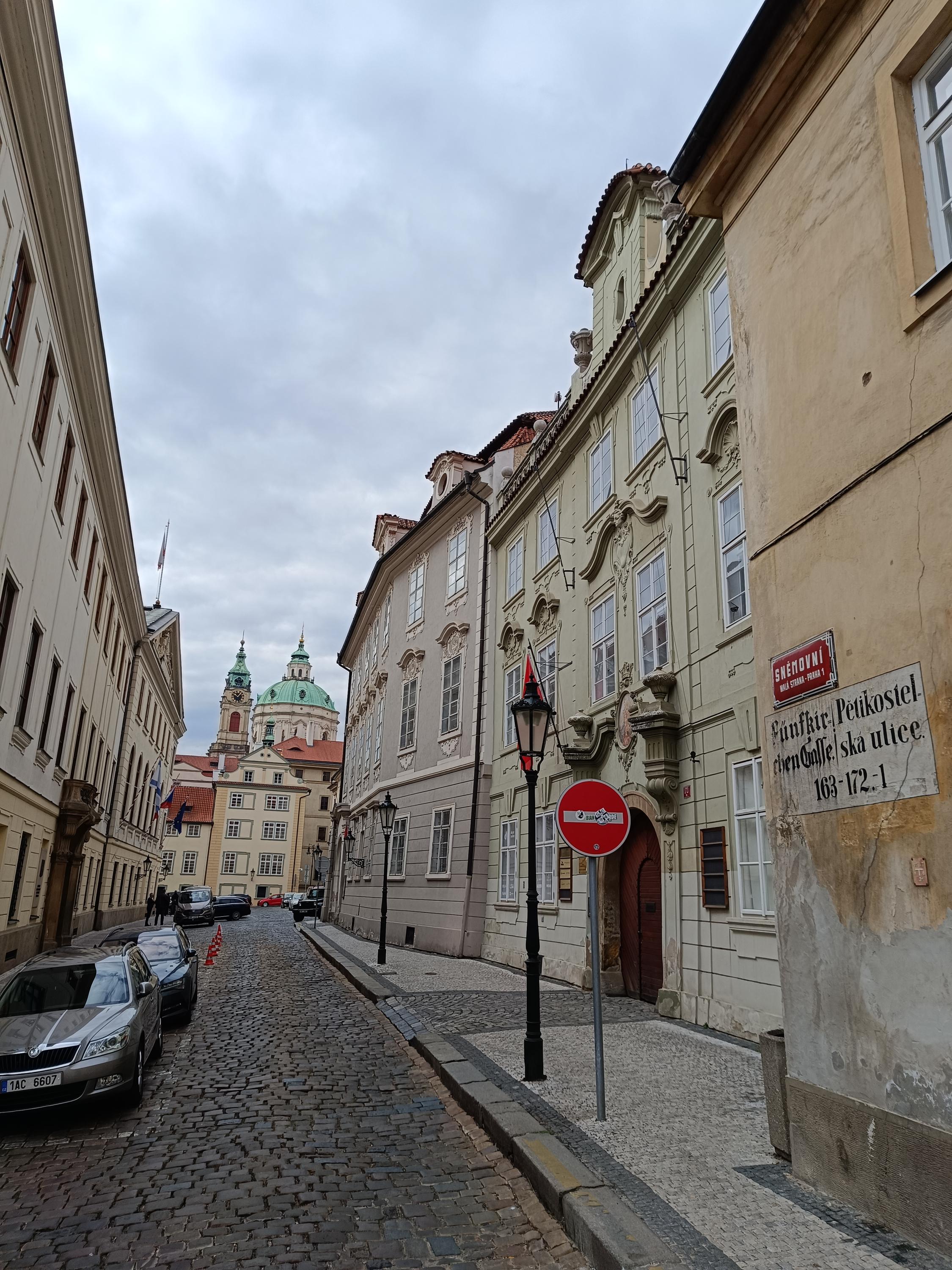 Albánie - Velvyslanectví Albánské republiky foto 4