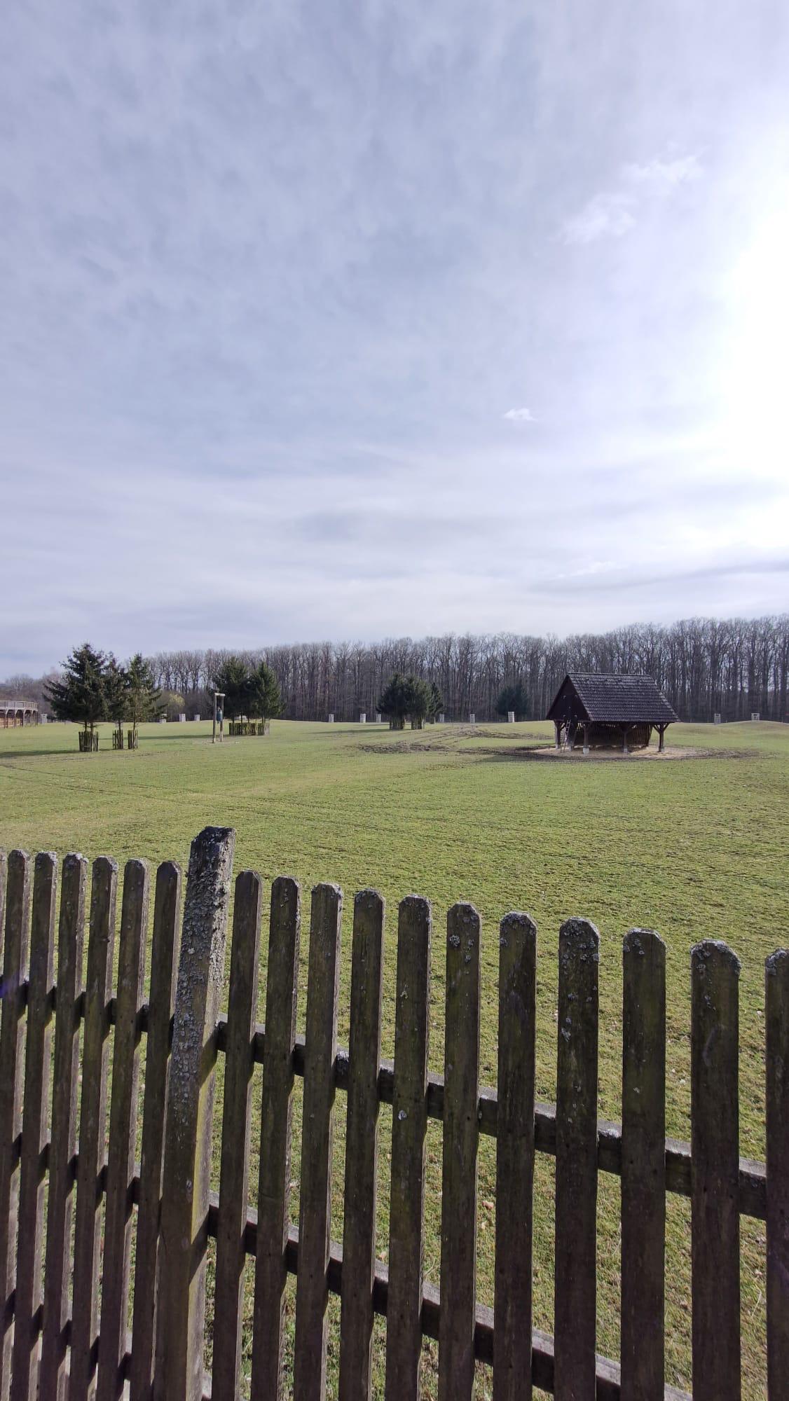 Občerstvení a pokladna Lánské obory foto 3