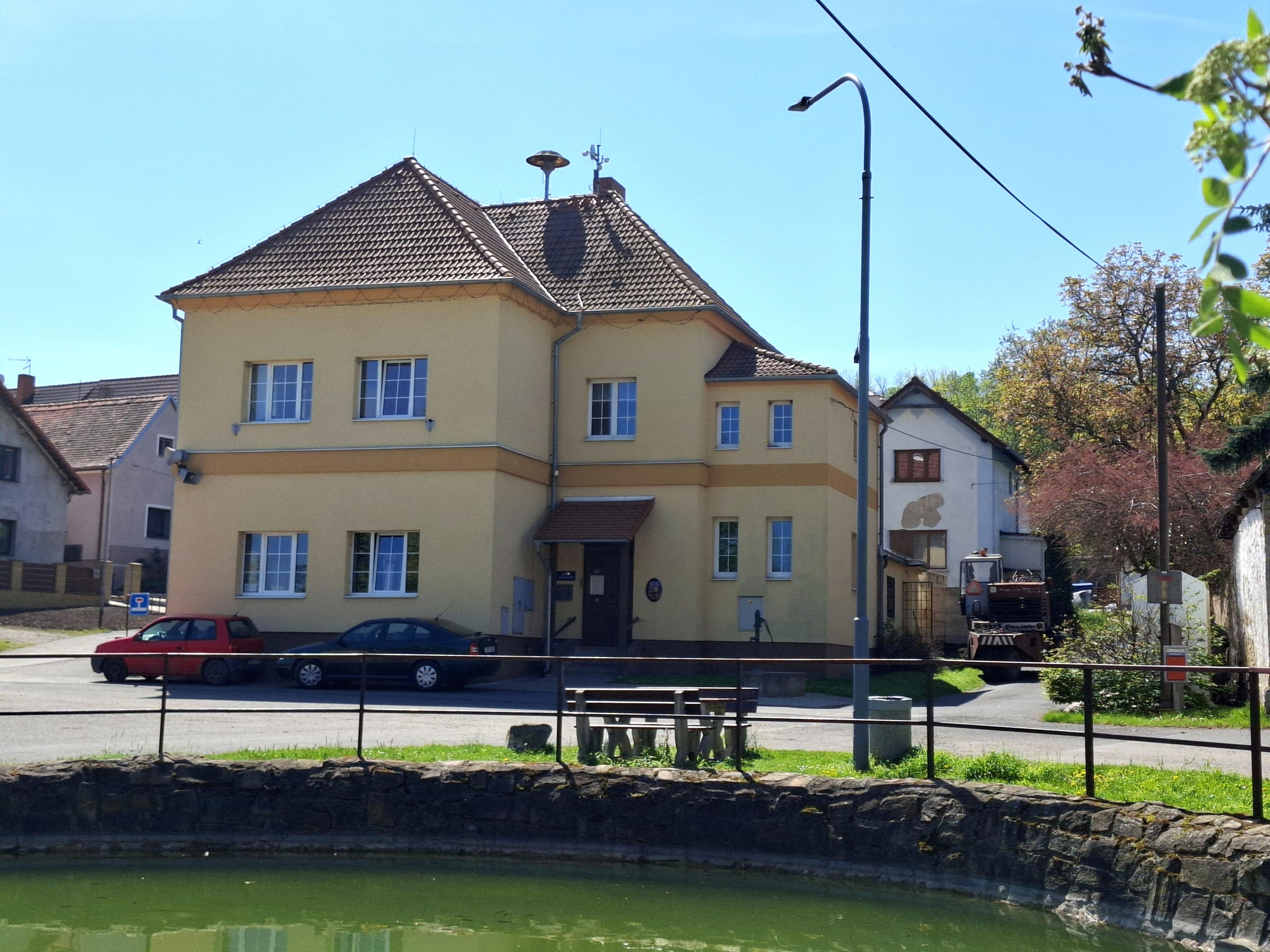 Místní knihovna Vchynice foto 2