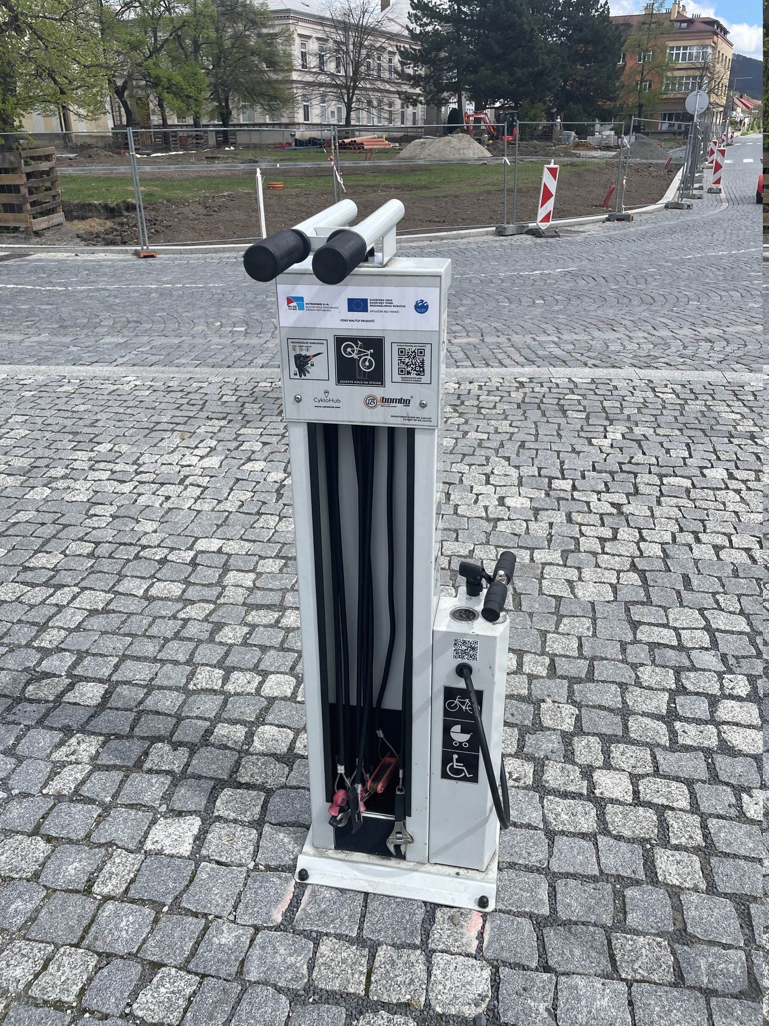 Nabíjecí stanice pro elektrokola Bystřice pod Hostýnem foto 3