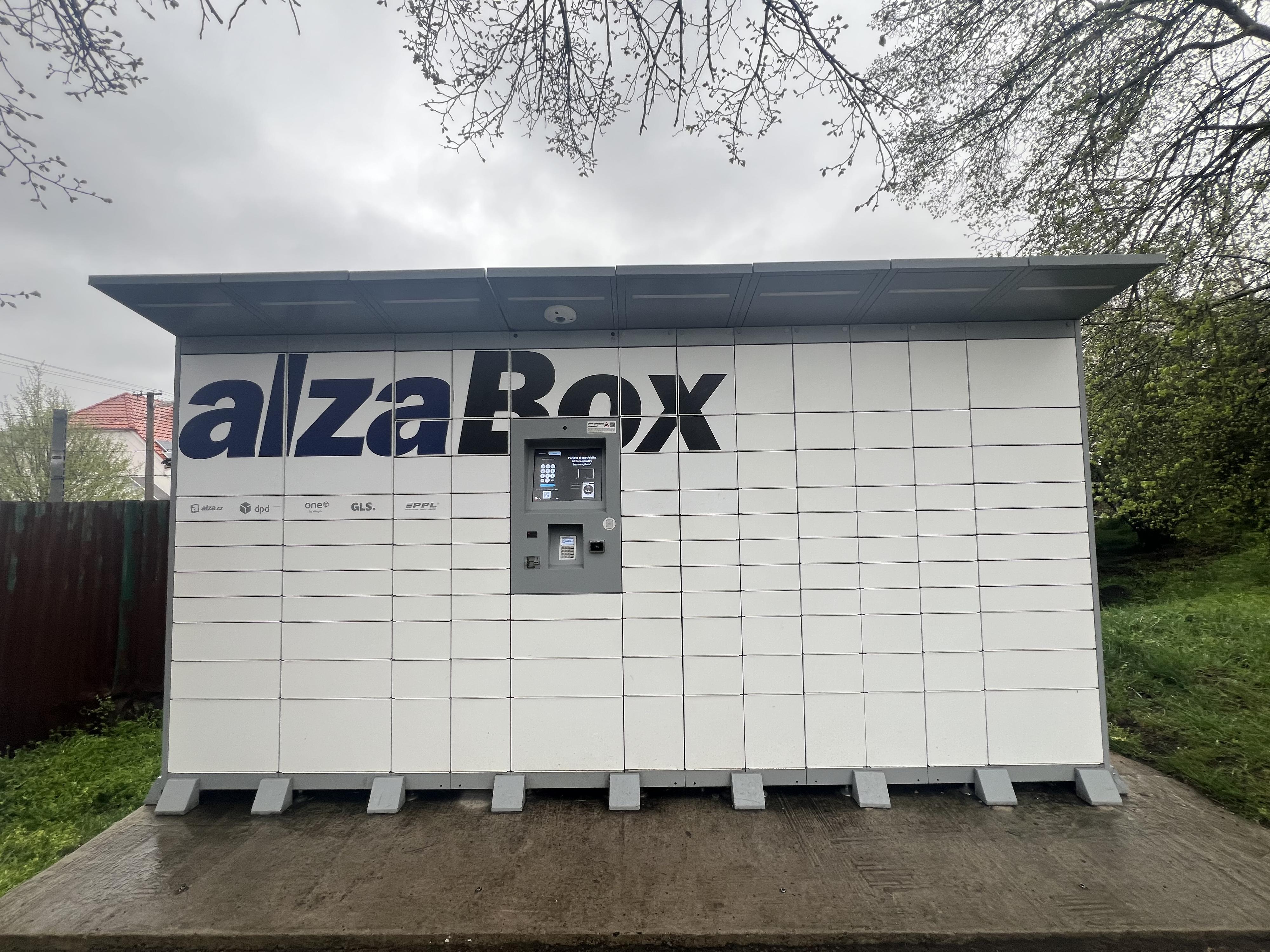 AlzaBox