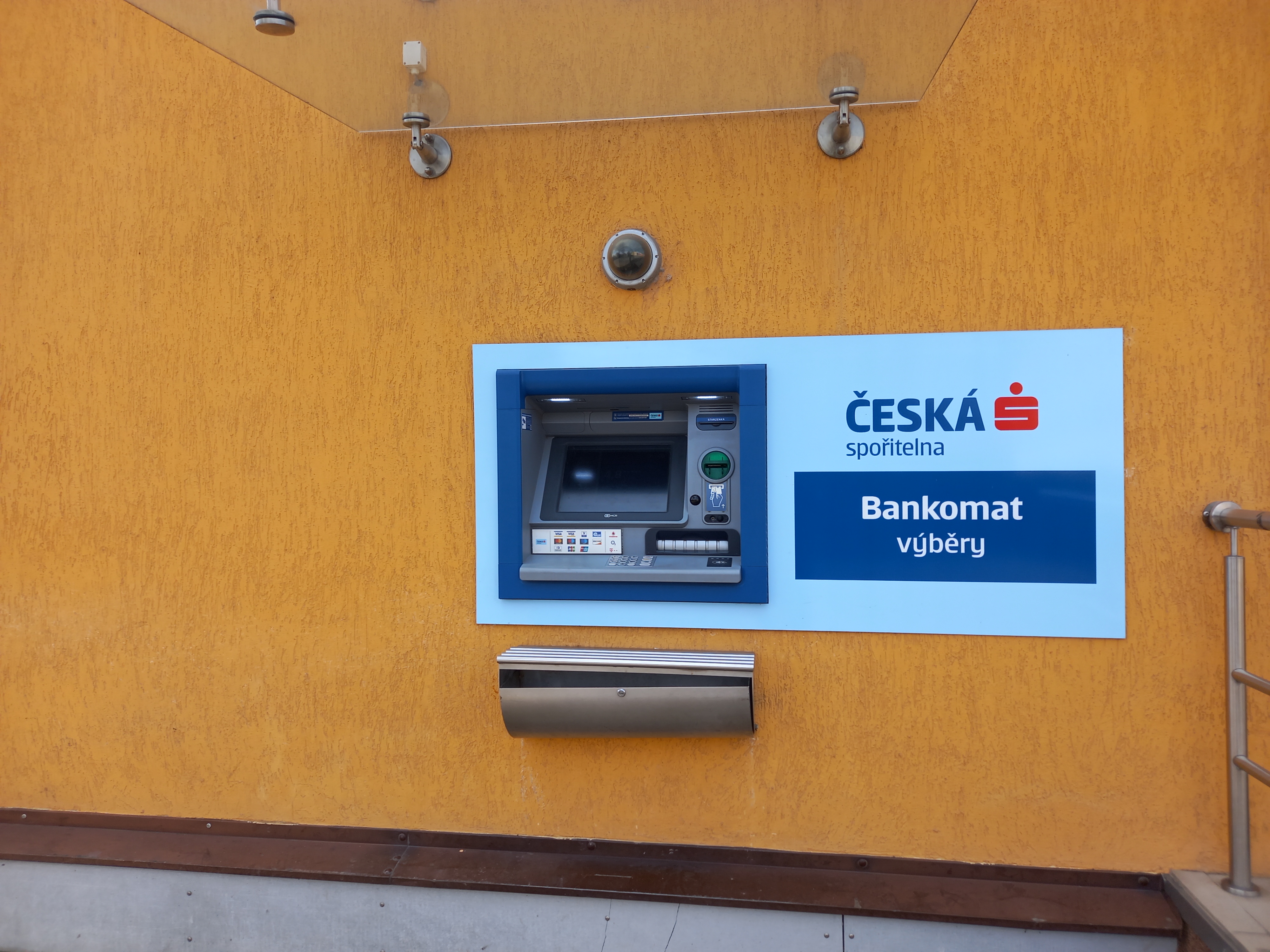 Bankomat České spořitelny foto 3