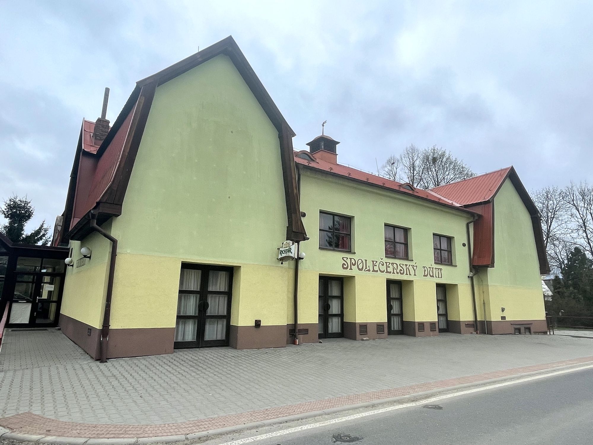 Společenský dům Hradec nad Svitavou