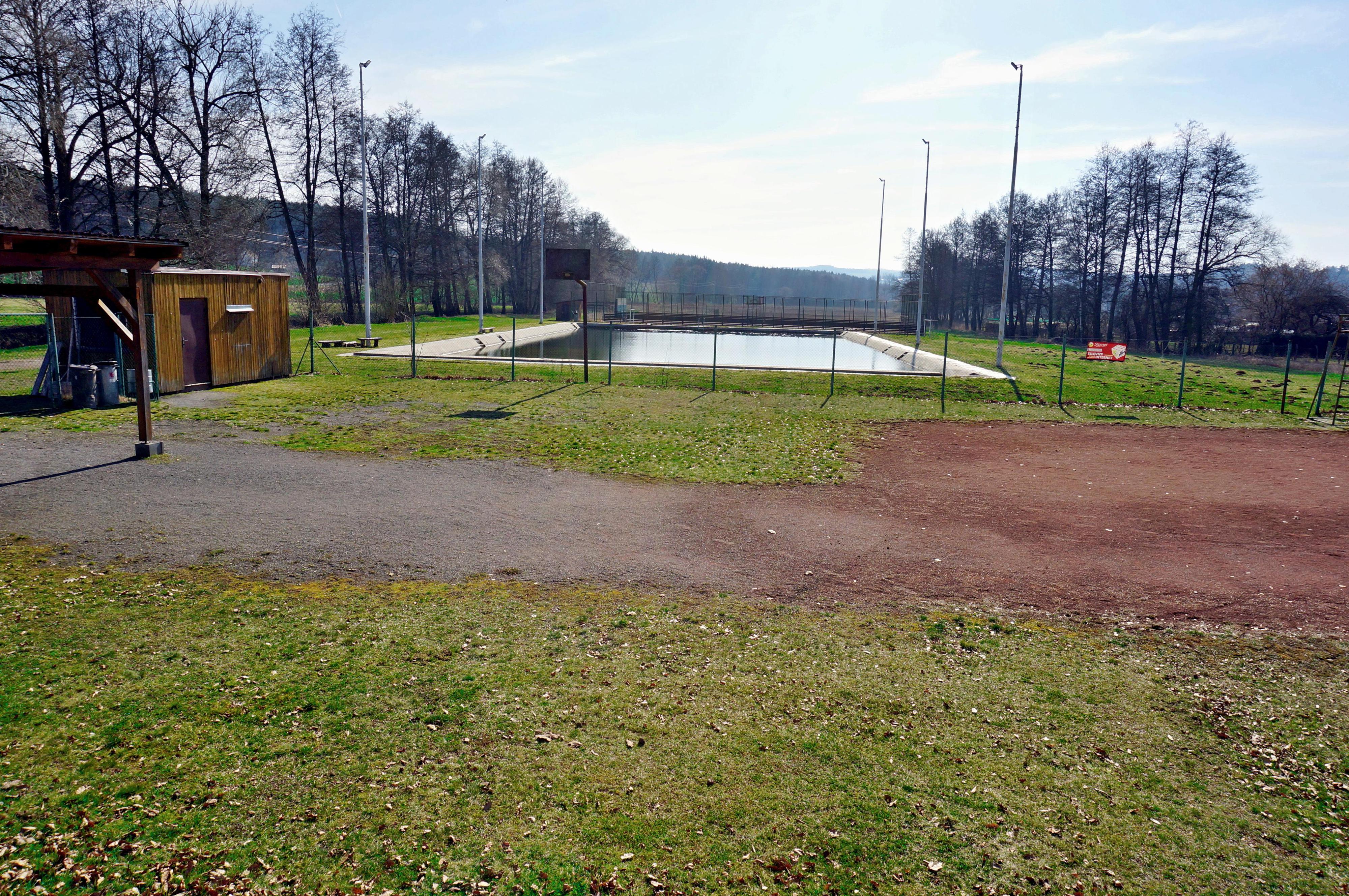 Koupaliště Mladotice foto 4