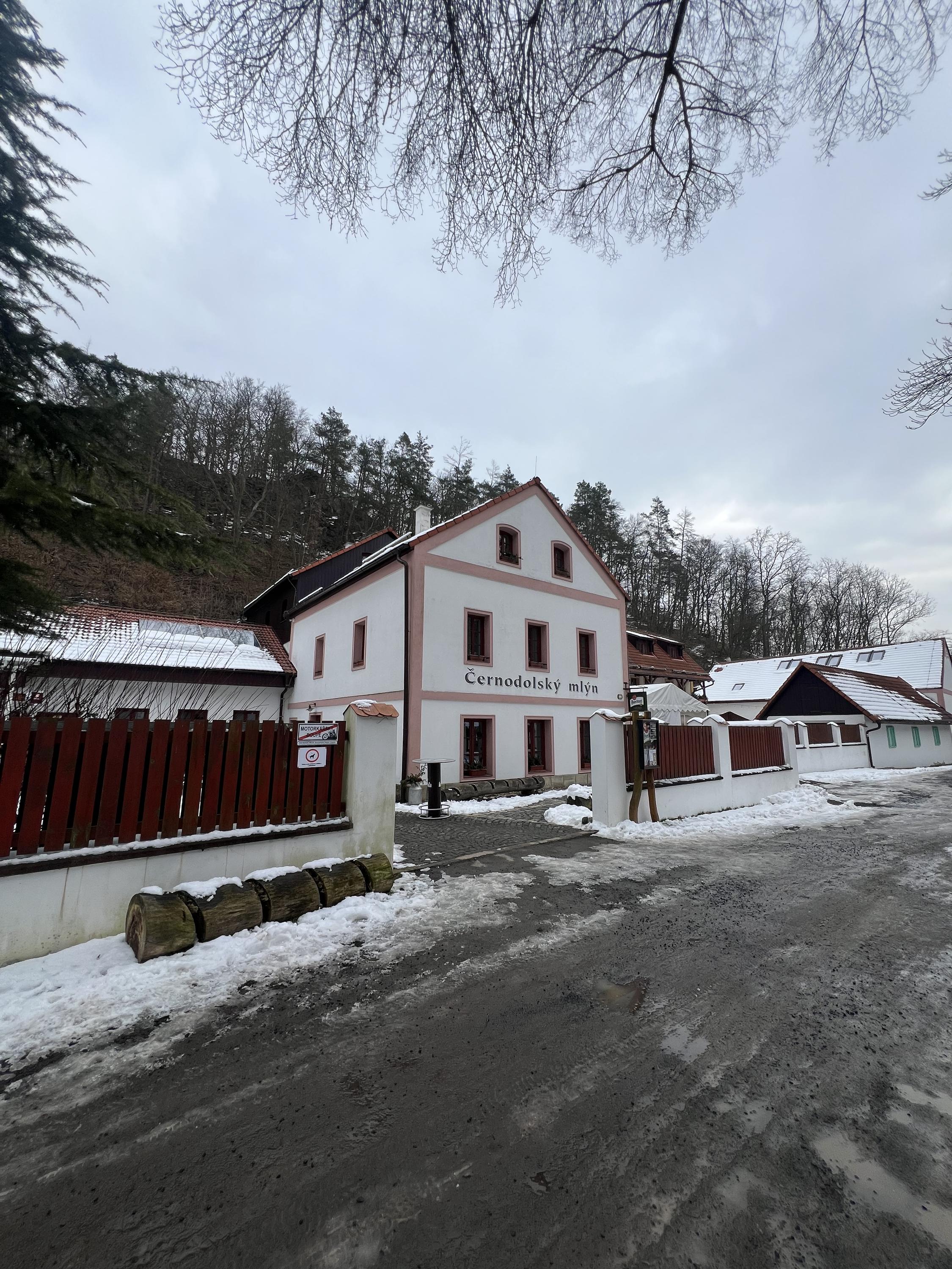 Restaurace Černodolský mlýn foto 6