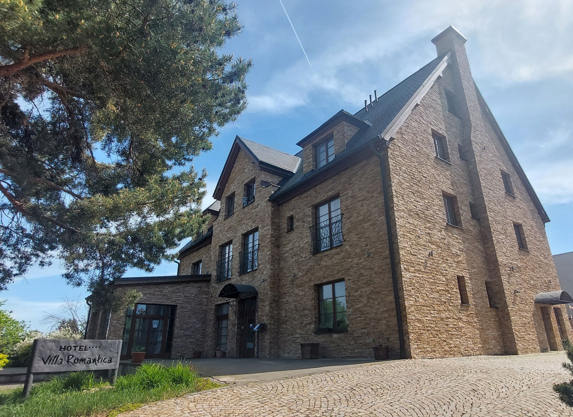 Villa Romantica, s.r.o.