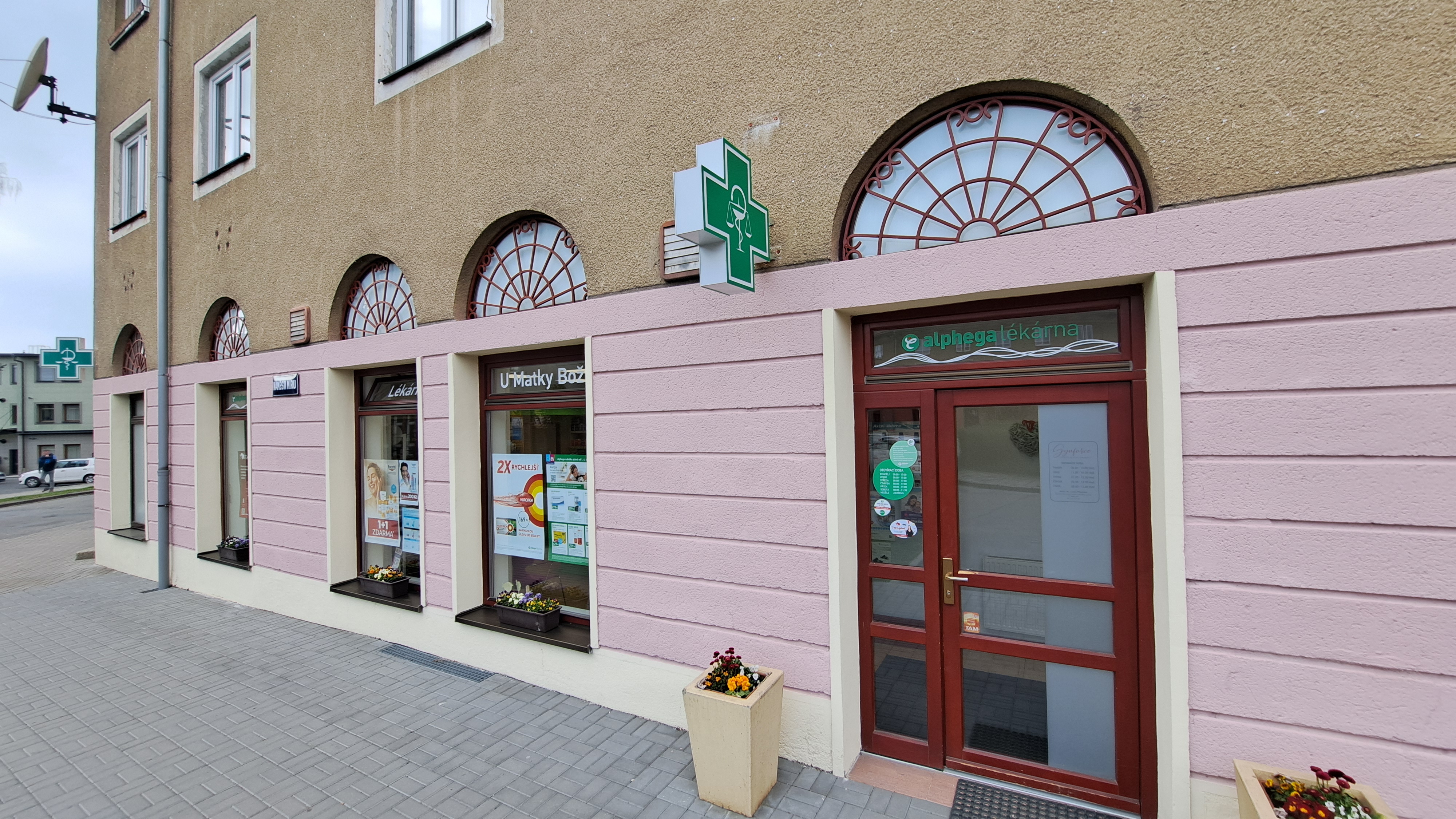 Lékárna U Matky Boží foto 4