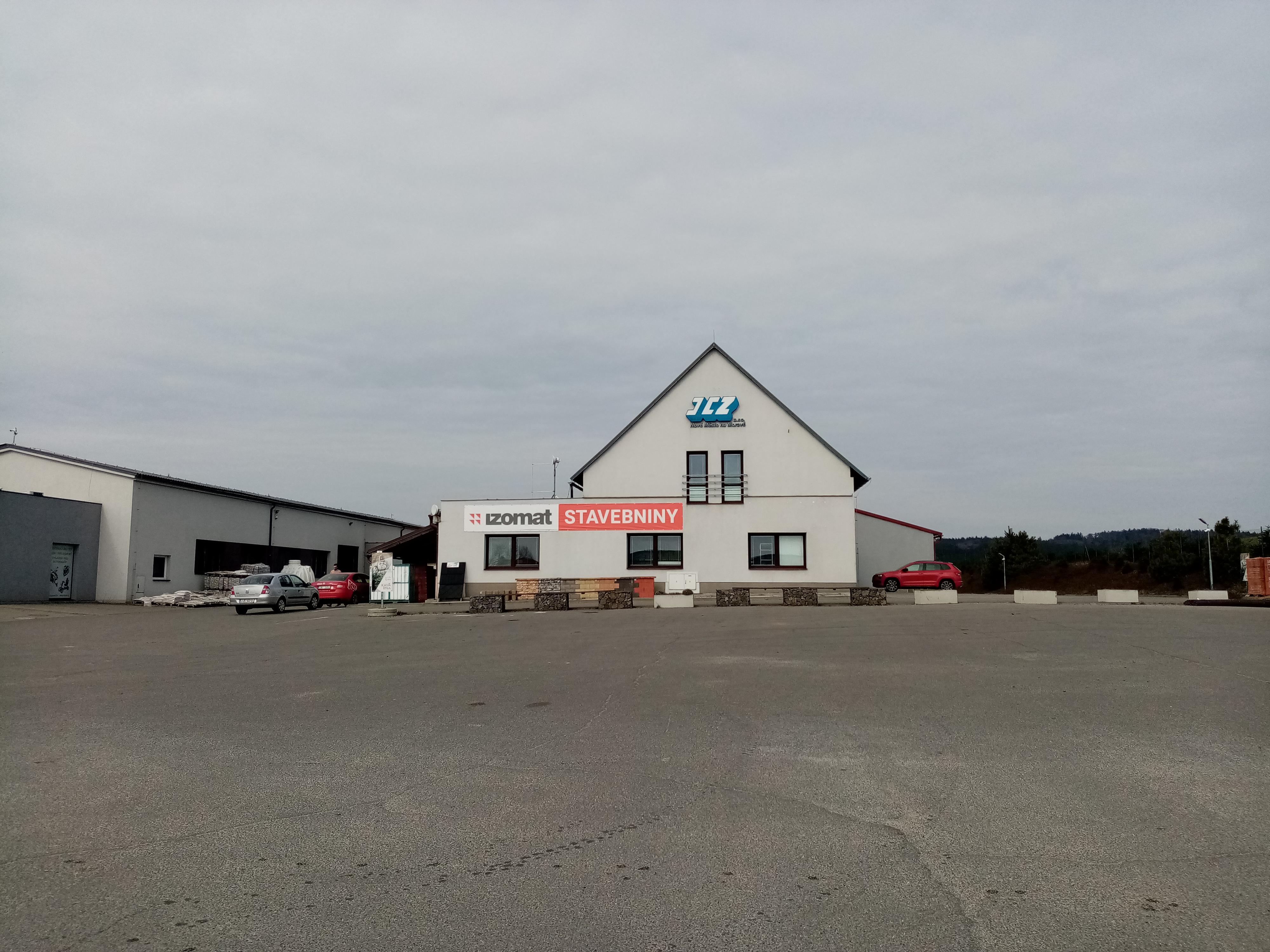 IZOMAT stavebniny foto 2