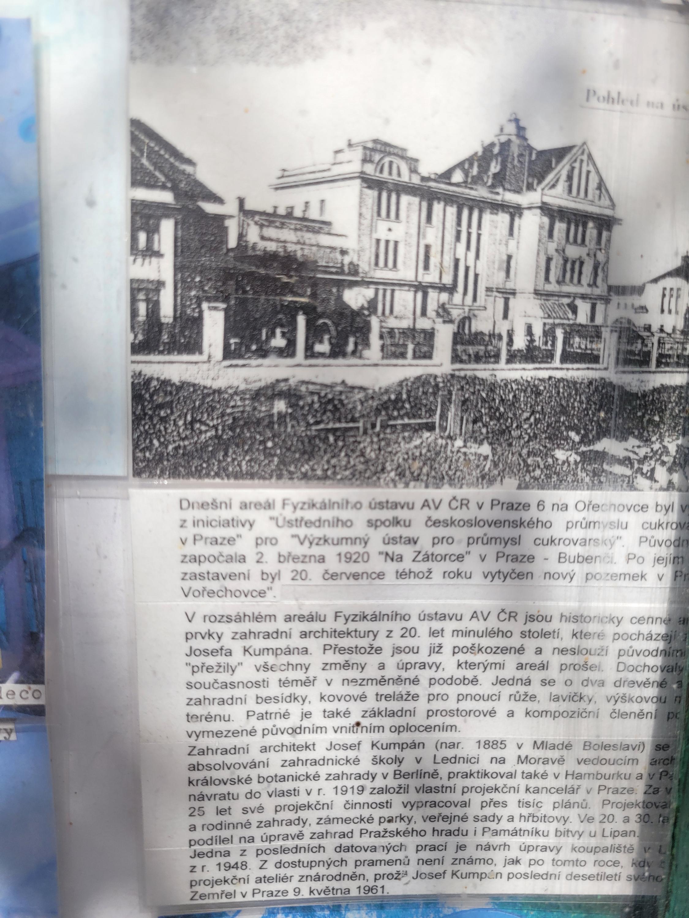Fyzikální ústav AV ČR, v.v.i. foto 3