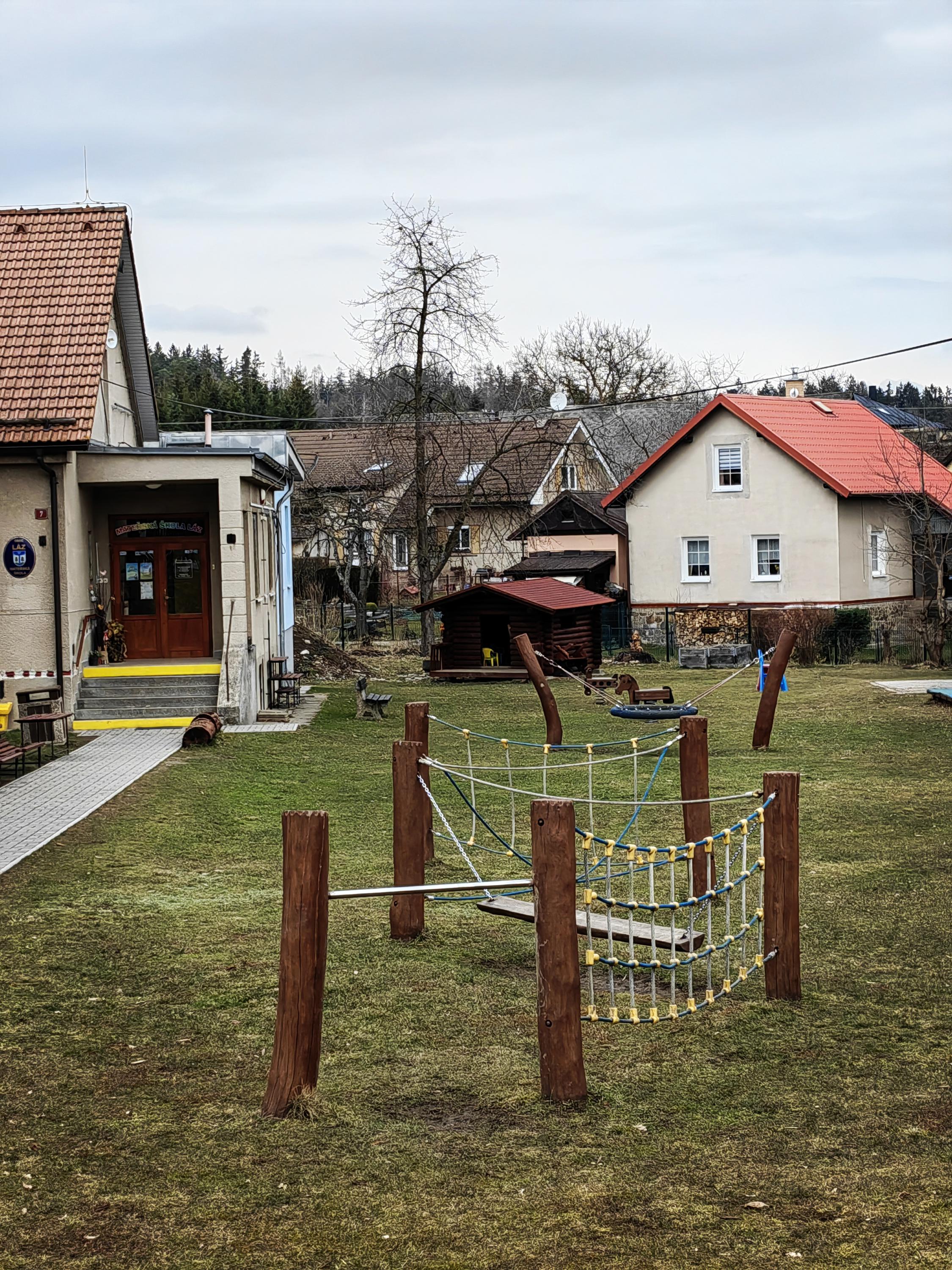 MŠ Láz foto 3