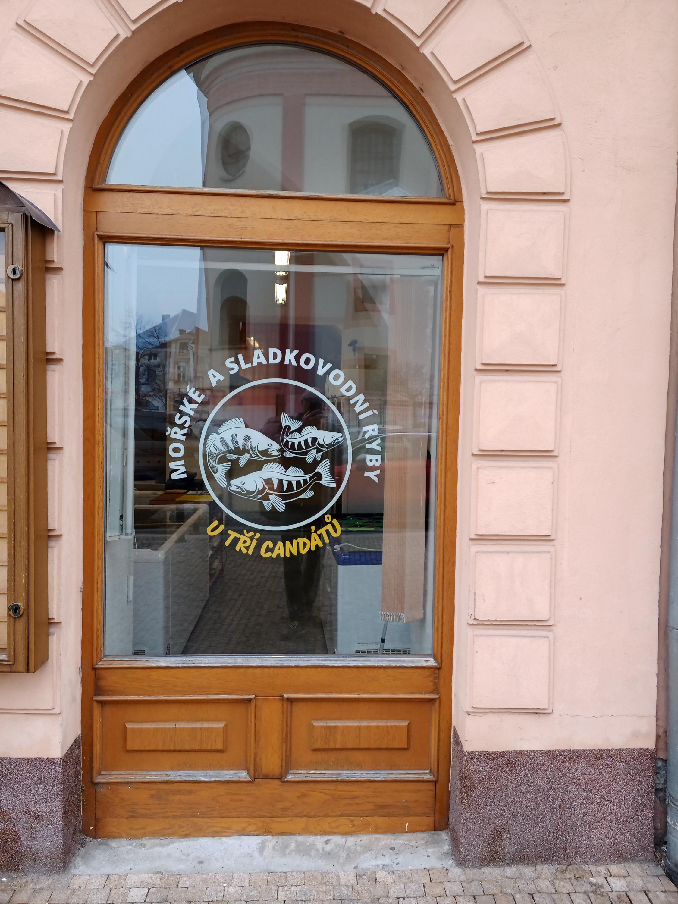 Prodejna U Tří candátů foto 2