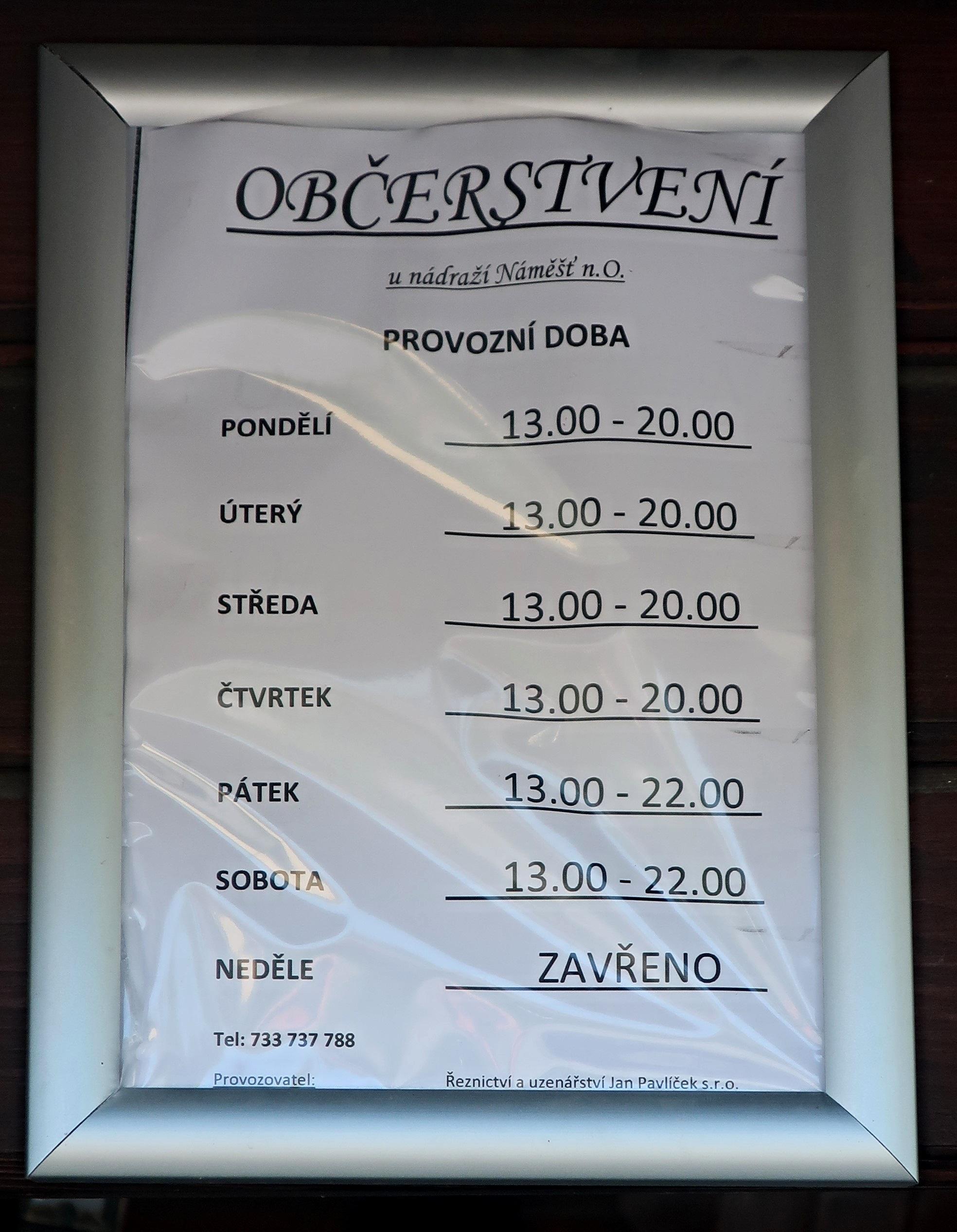 Občerstvení u nádraží foto 3