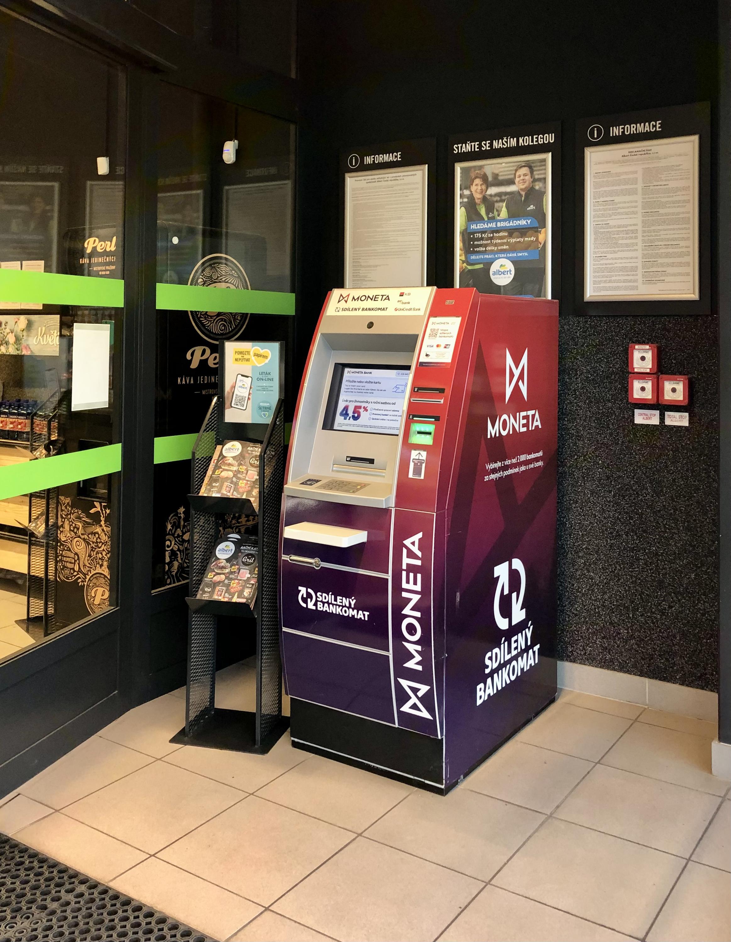 MONETA Money Bank bankomat foto 3