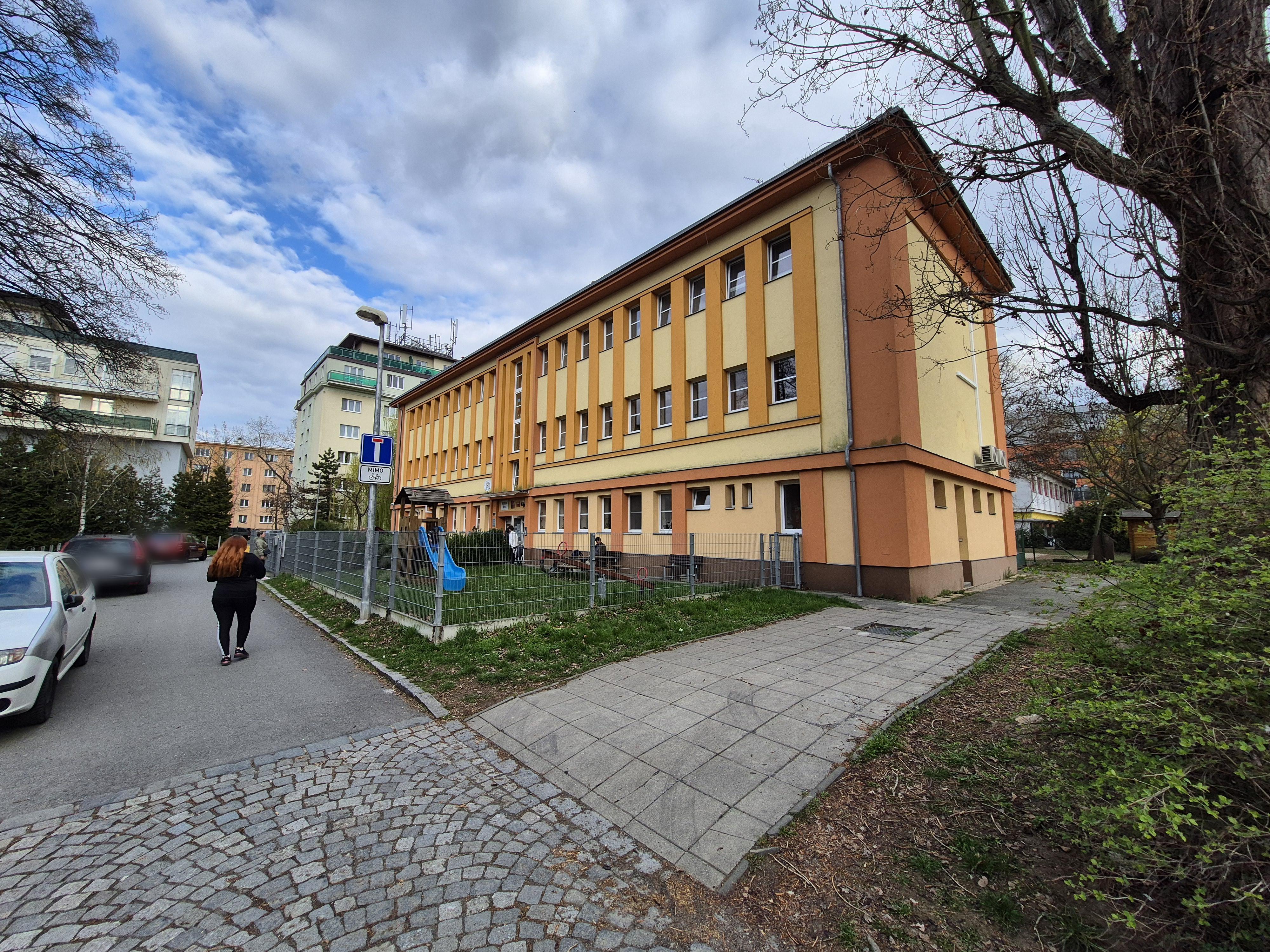 Mateřská škola Matěchova, Praha 4, Halasova 1069 foto 1