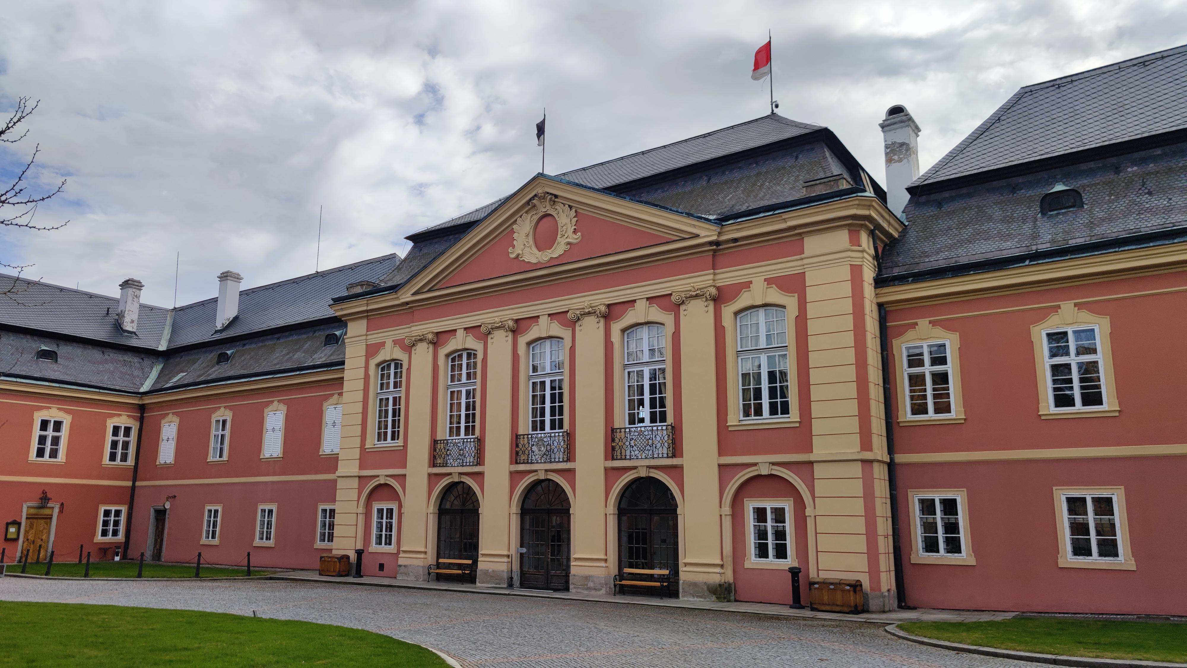 Hotel Garni - Zámek Dobříš foto 4