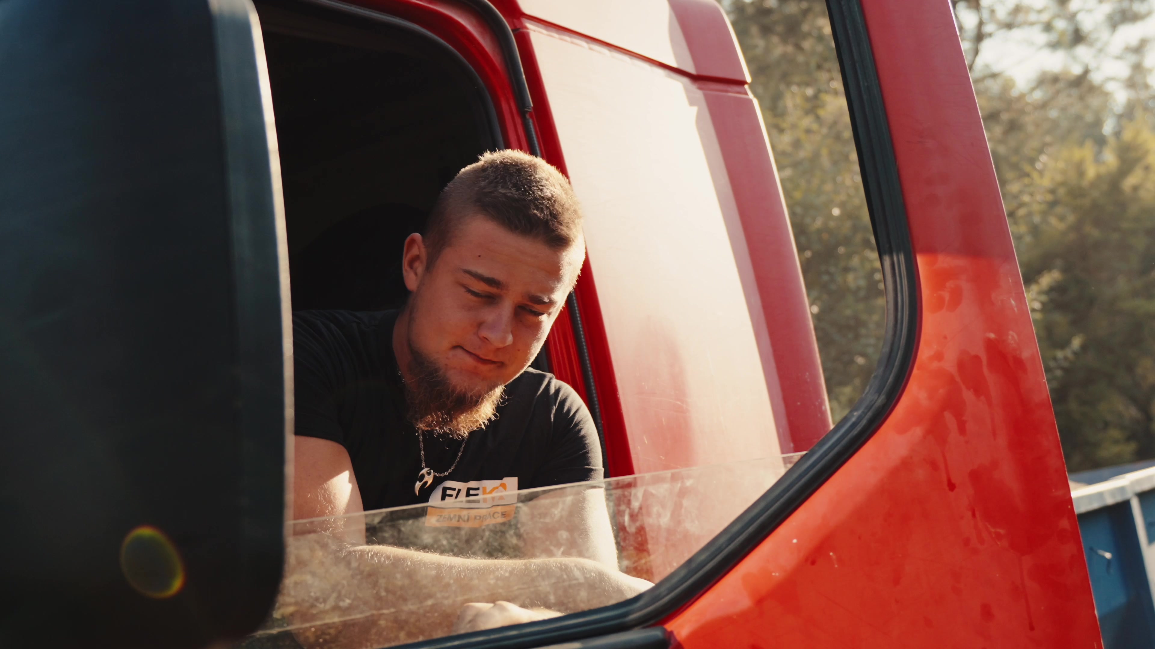 Zemní Práce Flek foto 2 (náhled videa)